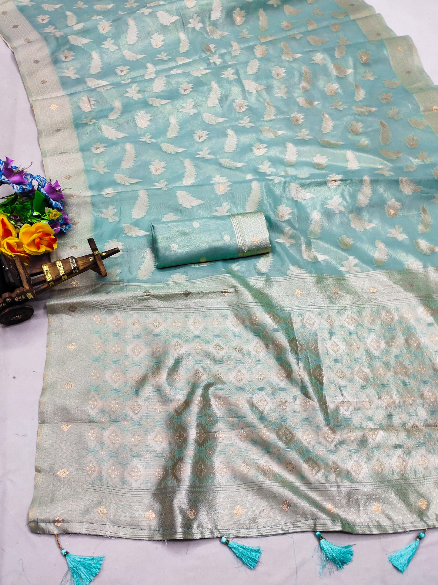 AJ-COTTON PREMIUM COTTON SILK SAREE WITH BEAUTIFUL FEATHER DESIGN AND LIGHT WEIGHT SAREE BEST FOR SUMMERS
