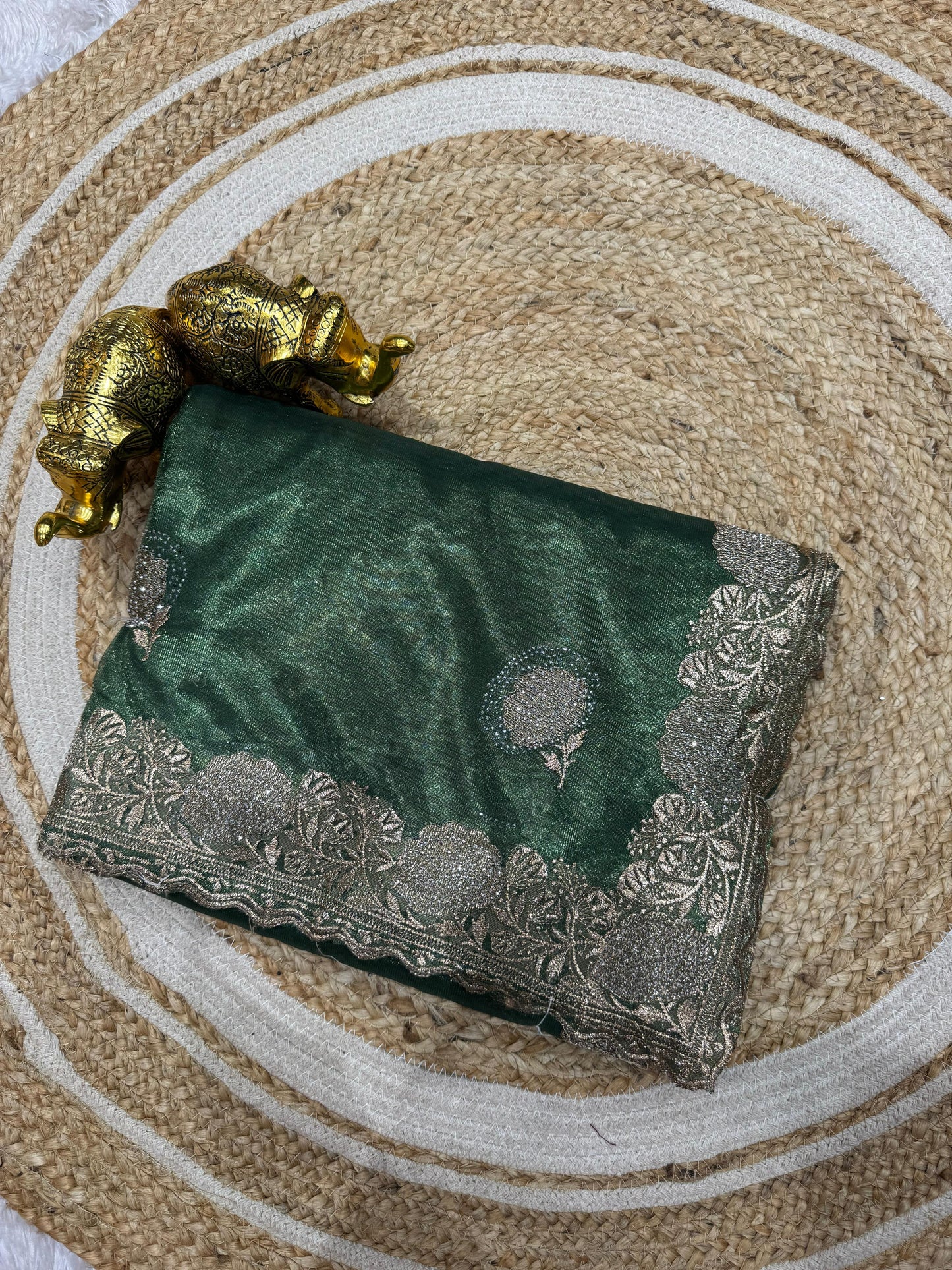 SJ-MAHARAJA PREMIUM TWILL NET SAREE WITH HEAVY EMBROIDERY WITH C-PALLU DESIGN WITH SIROSKI ON BHUTA