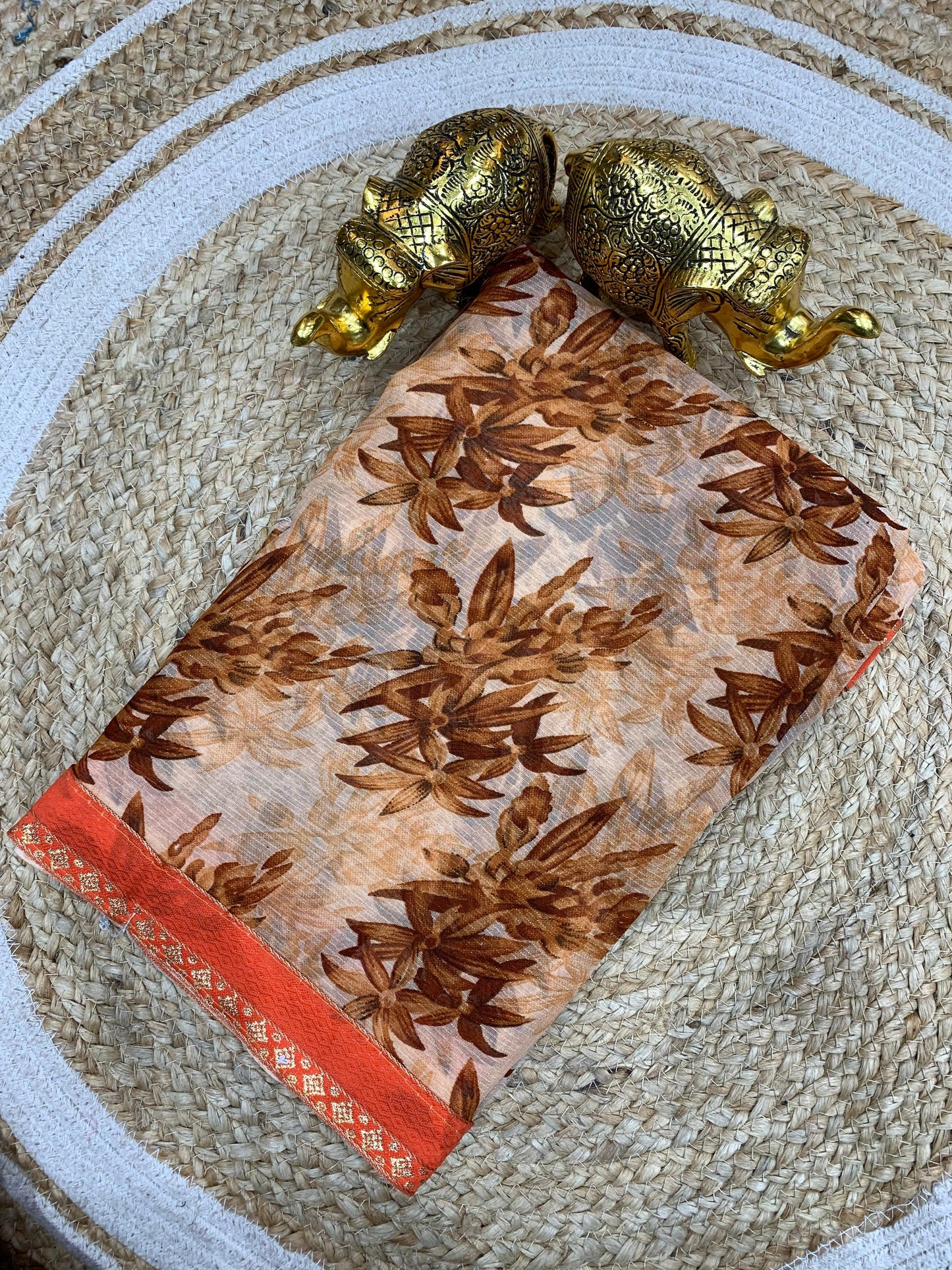 SV-CASIO Zomato Saree with Border with Flower Print