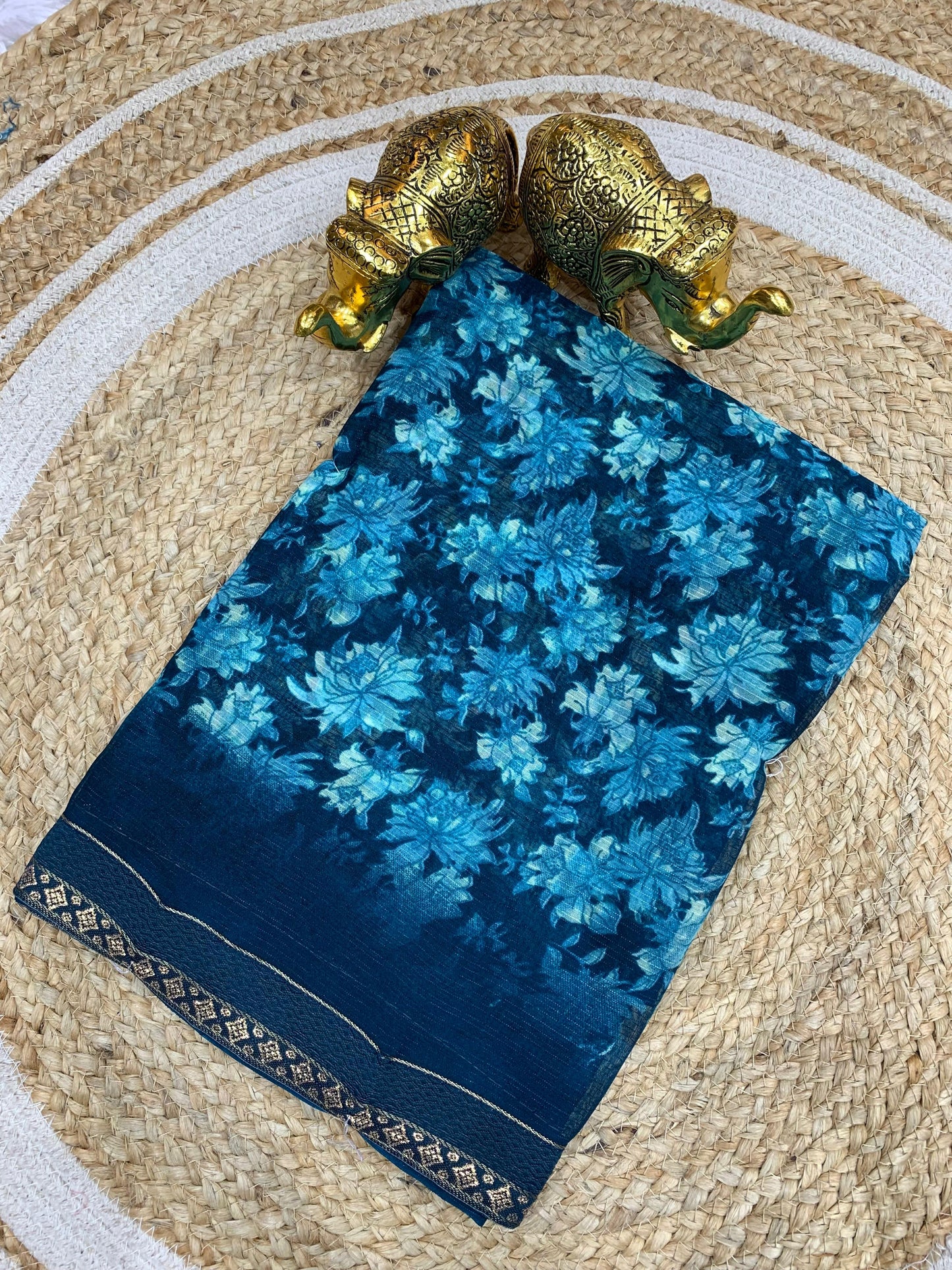 SV-FLORA-CHINGARI Zomato Saree with floral pattern with border