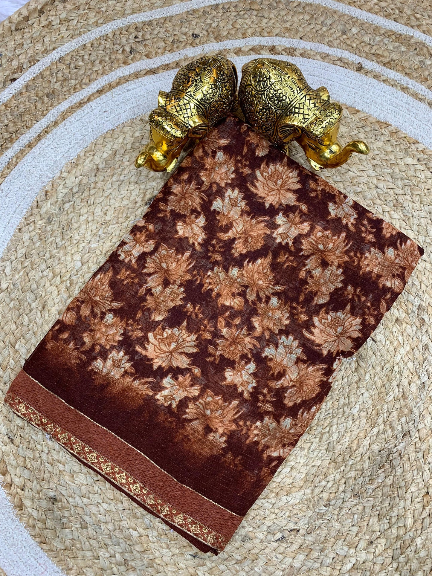 SV-FLORA-CHINGARI Zomato Saree with floral pattern with border