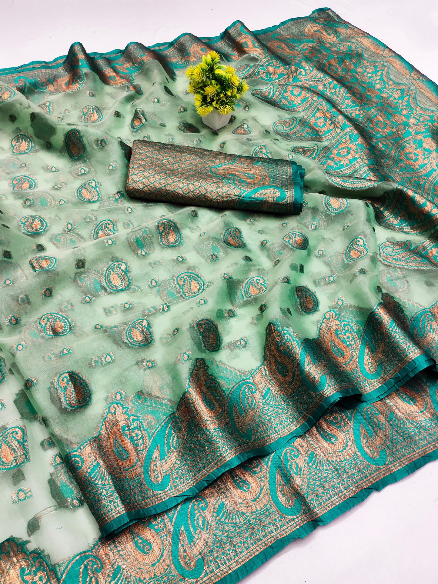 OG-BENGAL Crush Tissue Silk SAREE WITH BEAUTIFUL BUTHA DESIGN WITH CRUSH FEEL