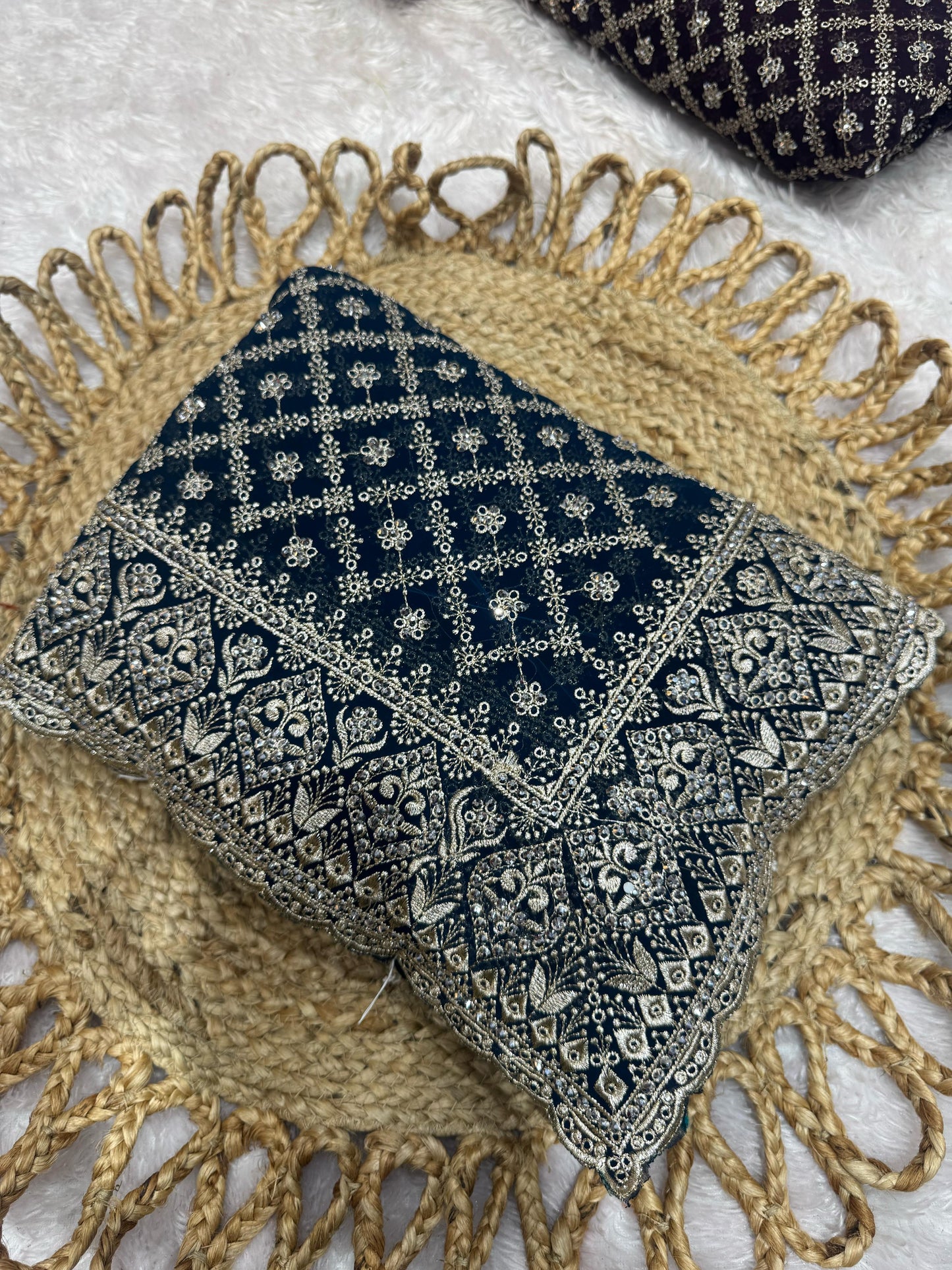 BS-DULHAN-RANI BLOOMING SAREE WITH PREMIUM HEAVY EMBROIDERY WORK WITH HEAVY DIAMOND WORK ALL OVER