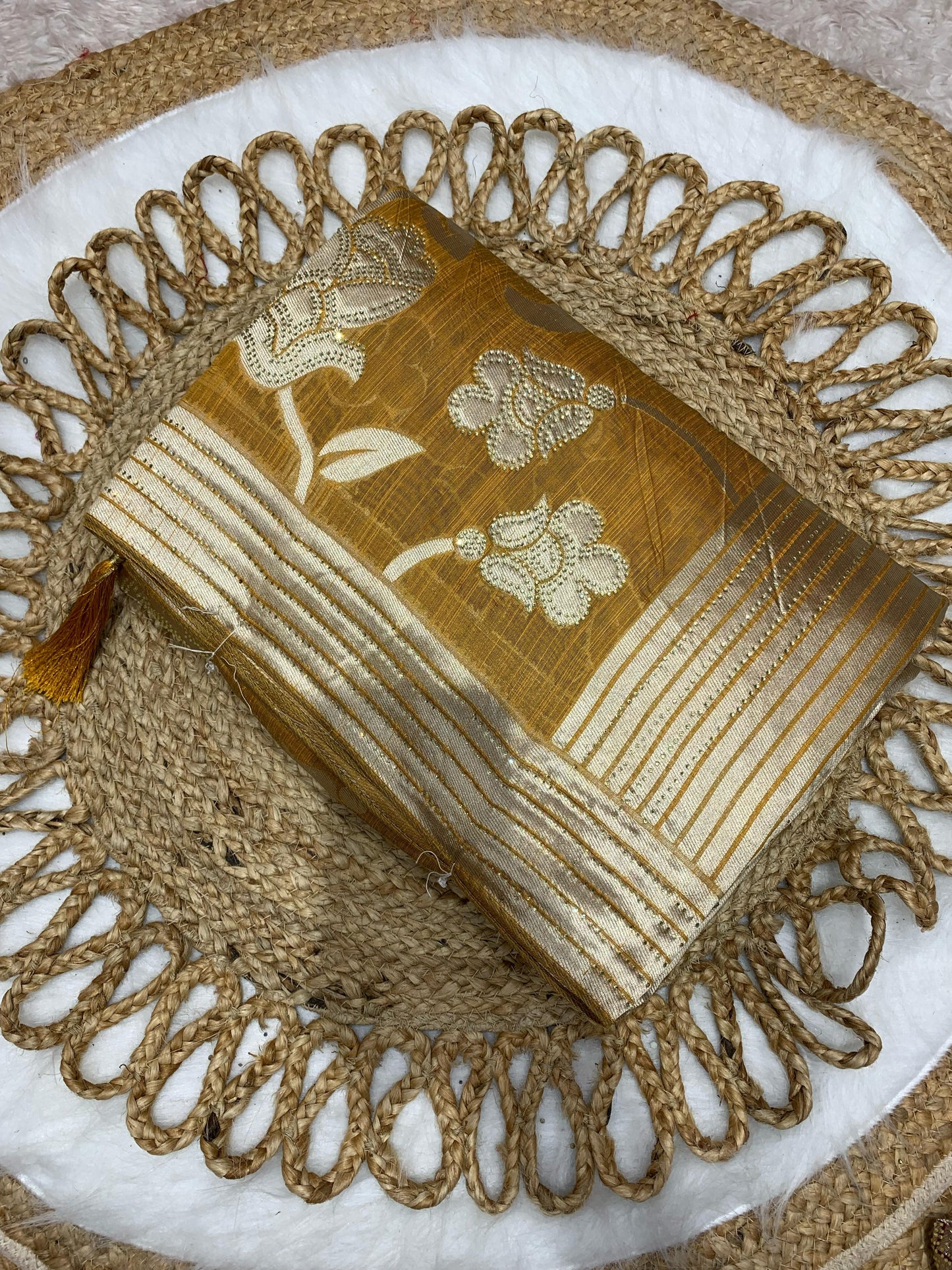 BS-CHANDRAYAN PREMIUM LINEN COTTON SILK WITH STONE WORK ALL OVER WITH BEAUTIFUL BIG FLOWER DESIGN ALL OVER WITH RICH PALLU