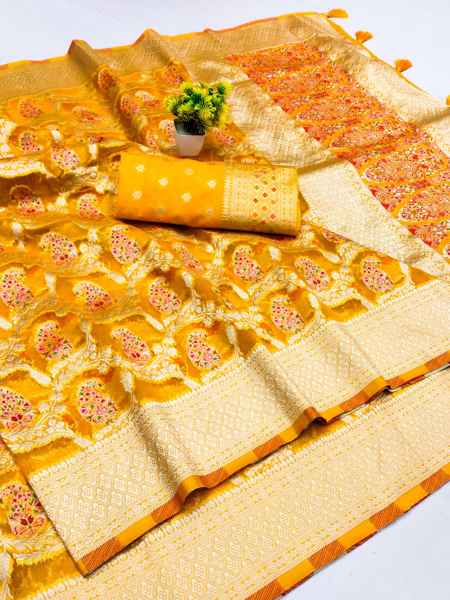 AJ-SAJNA ORGANZA PASHMINA SILK WITH HEAVY MEENA WORK WITH FABRIC WORK AT RICH PALLU WITH TASSELS ATTACHED ON PALLU