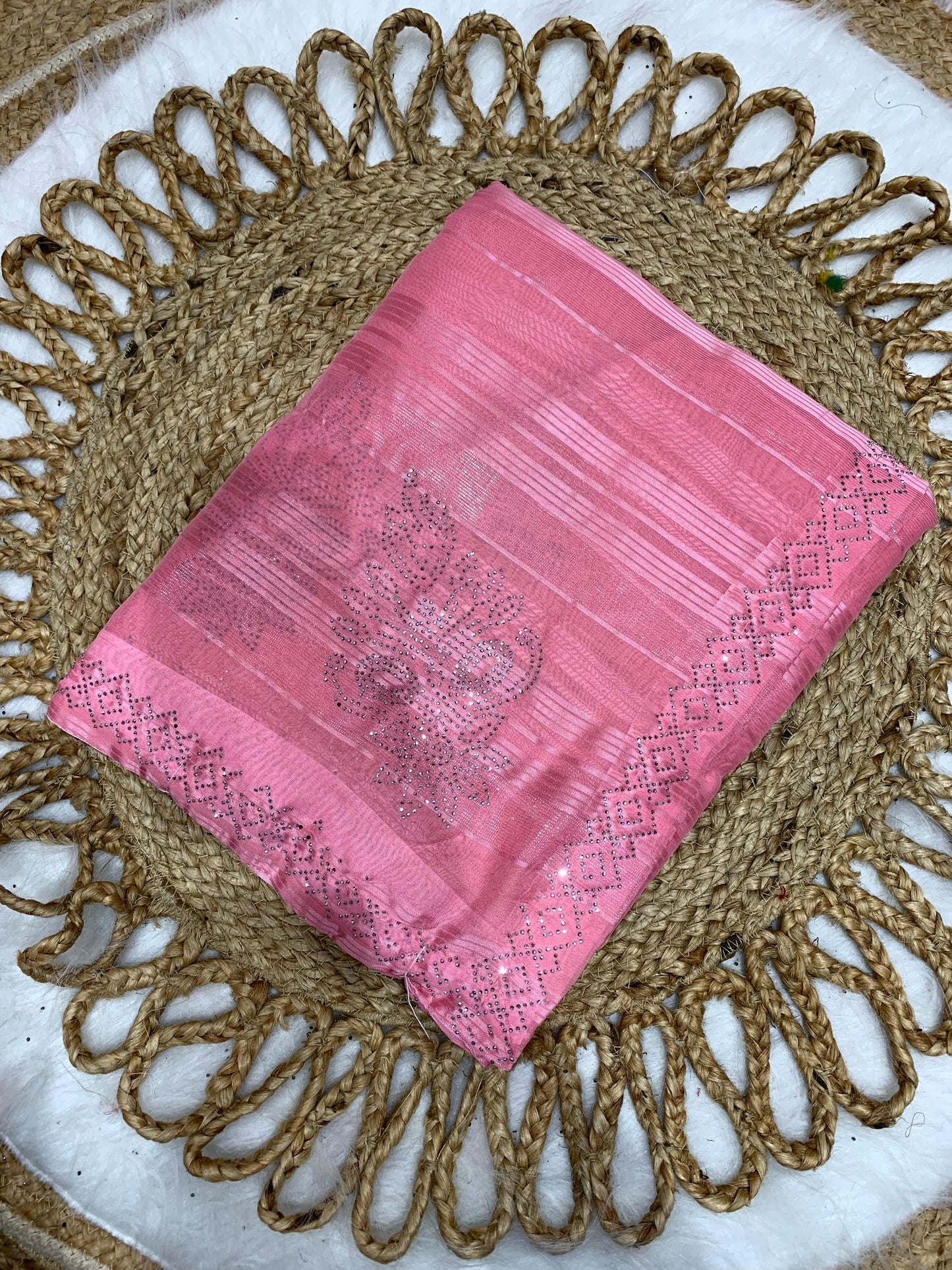 KAS-PINKI PREMIUM RASGULLA PATTERN SAREE WITH BEAUTIFUL SIROSKI ON BORDER AND SIROSKI BUTHA DESIGN