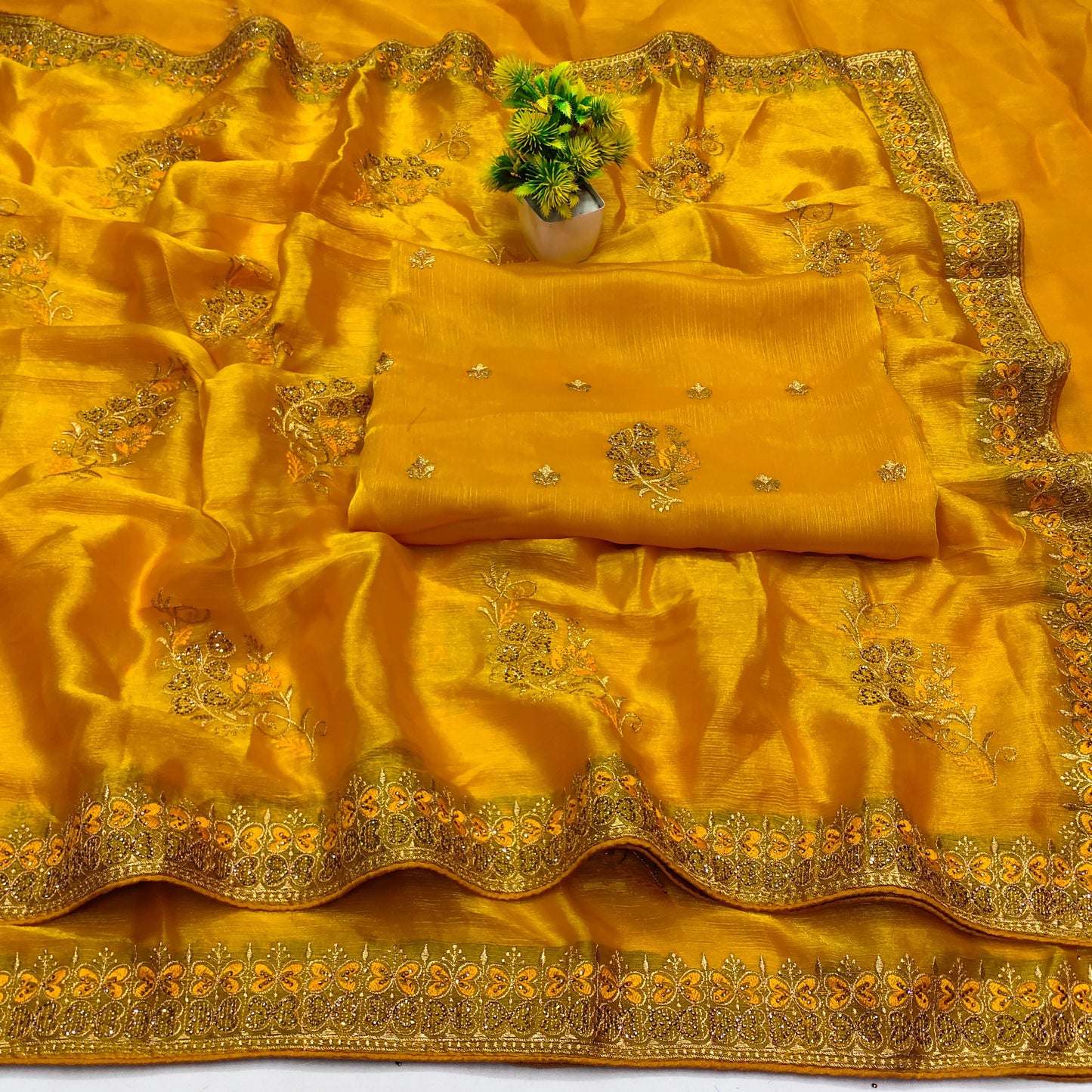 DF-APSARA FENDI CHIFFON SAREE WITH THREAD WORK WITH JAREE WORK BEAUTIFUL FLOWER DESIGN