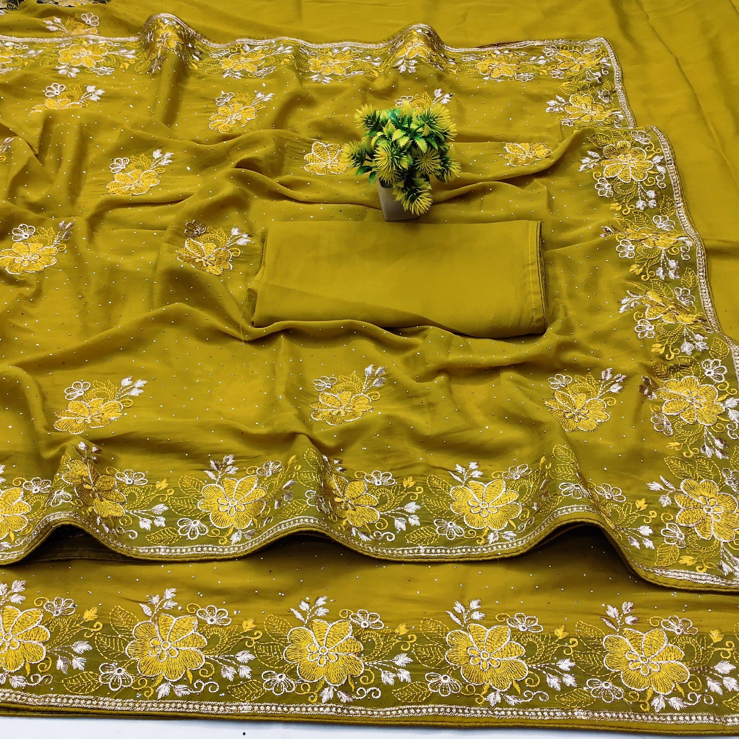 DF-BANGLORE FANCY CHOCOLATE SAREE WITH BEAUTIFUL JAREE AND THREAD WORK FLOWER DESIGN WITH SIROSKI WORK ALL OVER