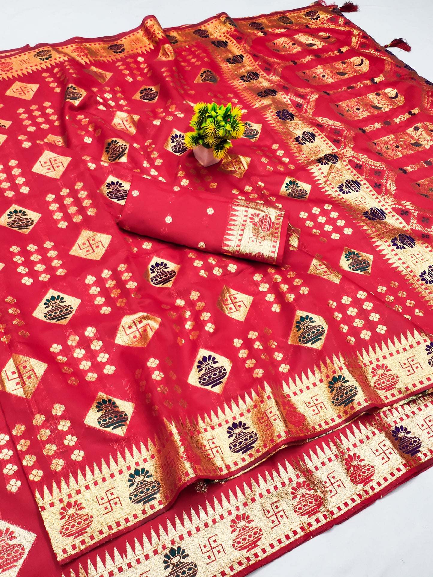 AJ-KALASH KOTA SILK SAREE WITH TRENDING LOTUS FLOWER WEAVING DESIGN WITH TASSELS