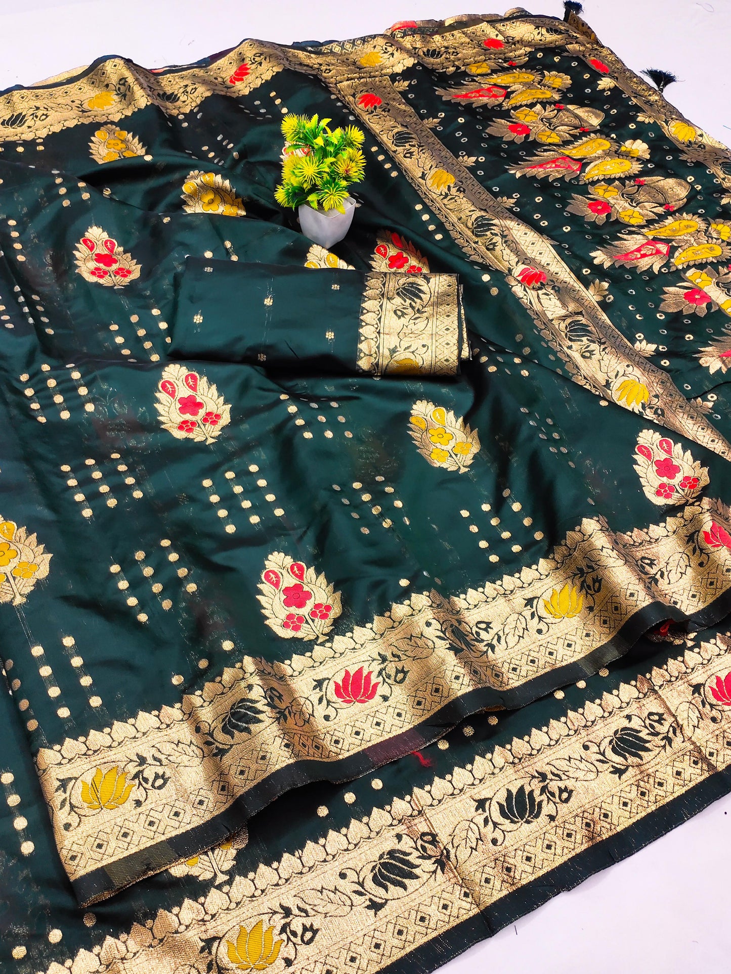 AJ-SWASTIK KOTA SILK SAREE WITH TRENDING SWASTIK KALASH WAEVING DESIGN WITH TASSELS