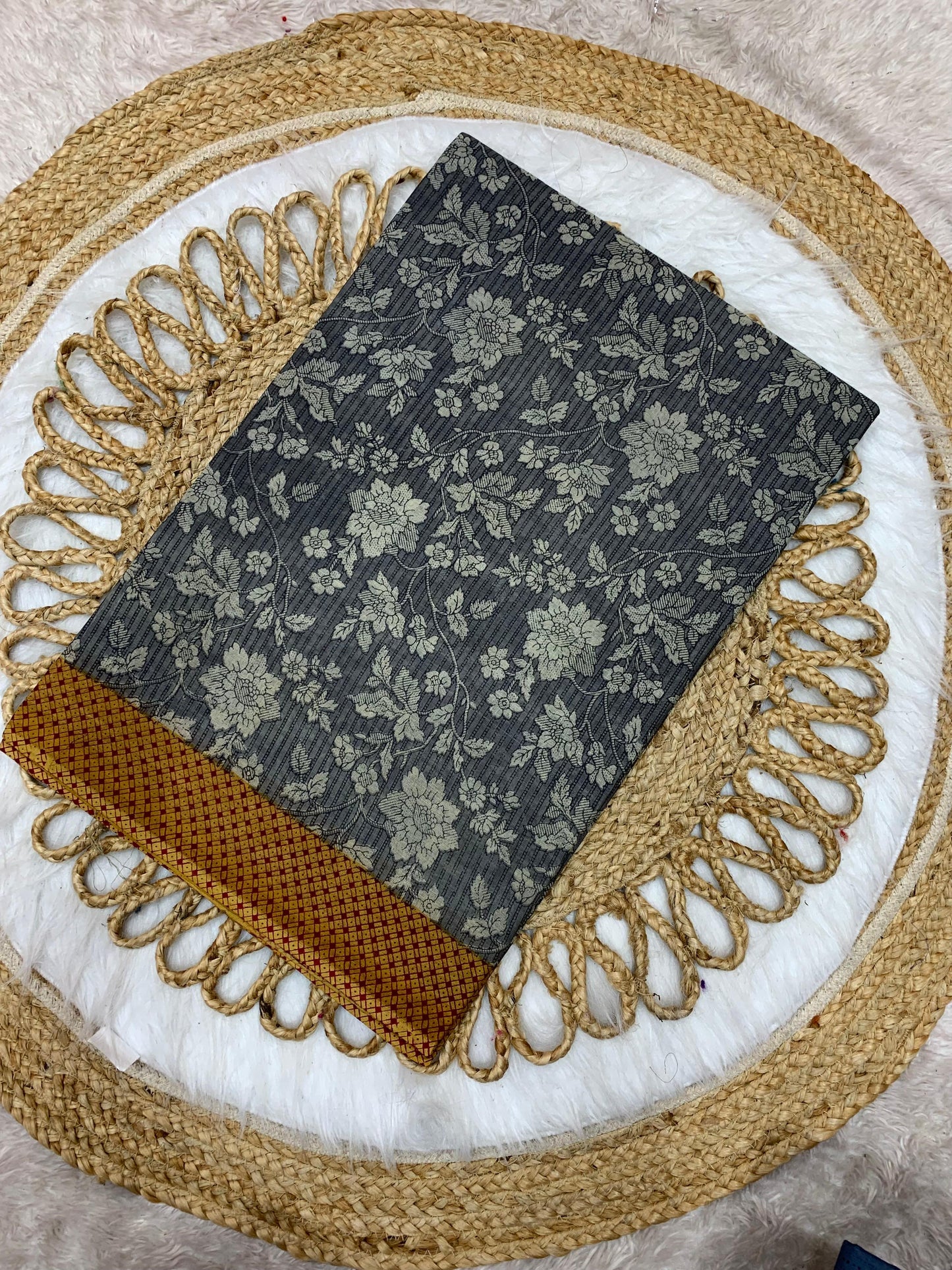 CT-TRADITION PURE SUTI COTTON SAREE WITH BEAUTIFUL FLOWER PRINT WITH BLOUSE PIECE