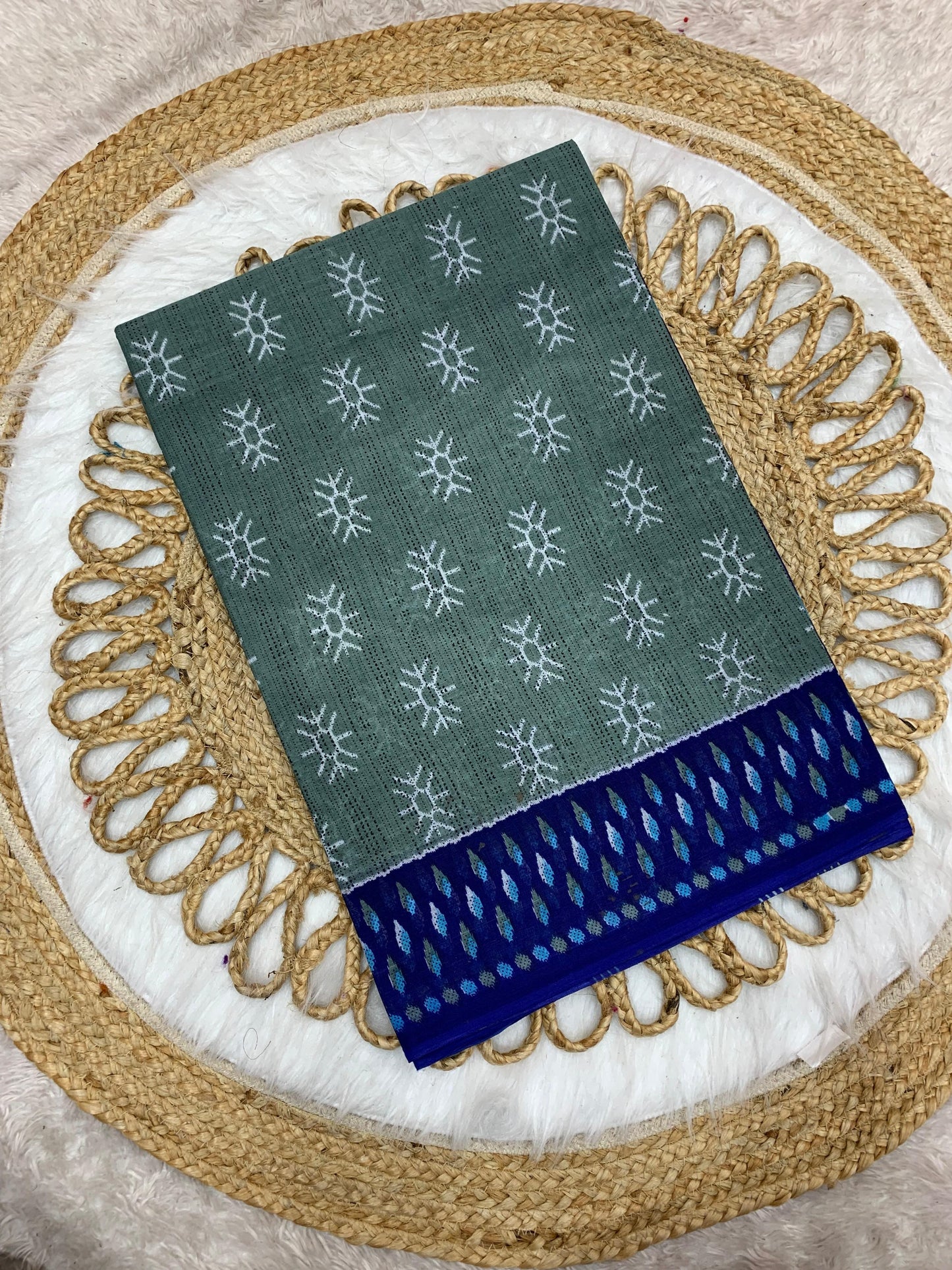 CT-TRADITION PURE SUTI COTTON SAREE WITH BEAUTIFUL FLOWER PRINT WITH BLOUSE PIECE