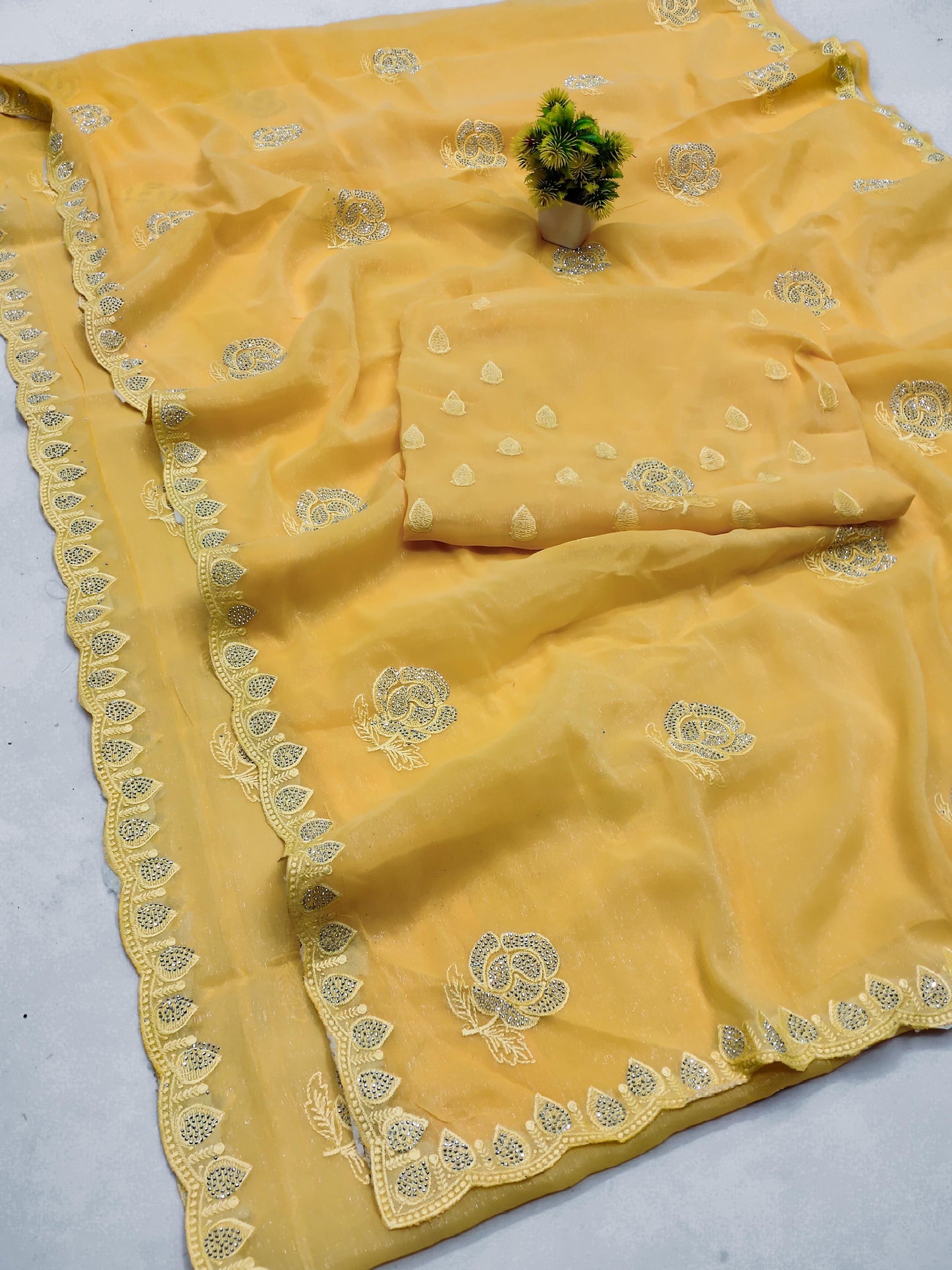 DF-RAFEL PREMIUM SIMMER SAREE WITH BEAITUFIL THREAD WORK WITH SIROSKI ON BORDER AND BUTHA WITH HEAVY BLOUSE