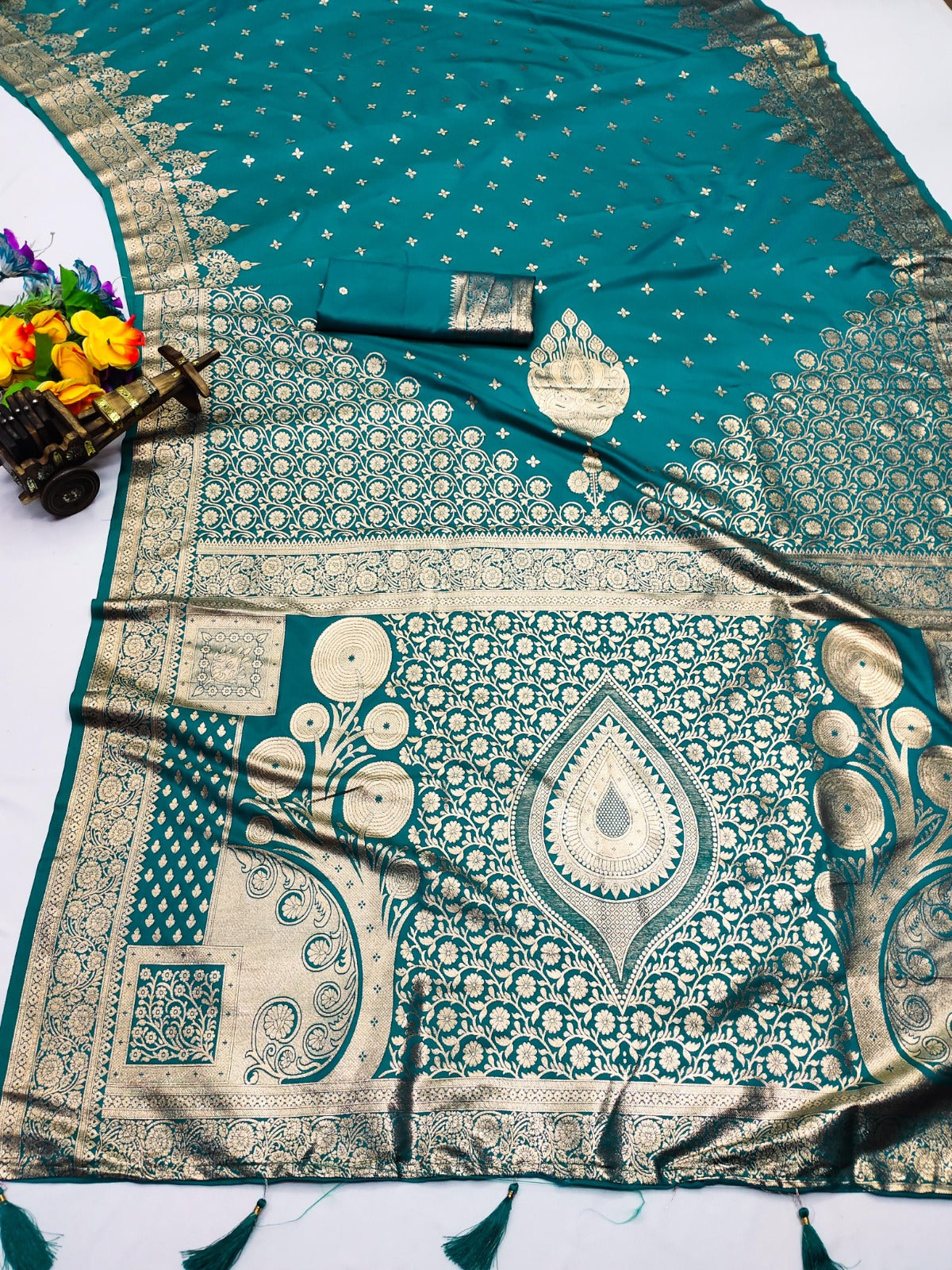 AJ-SUPER-PALLU PREMIUM SOFT SILK SAREE WITH AWESOME GRAND PALLU WITH CRAFTED WITH BANARASI JAREE WITH PATLI DESIGN AND TASSELS