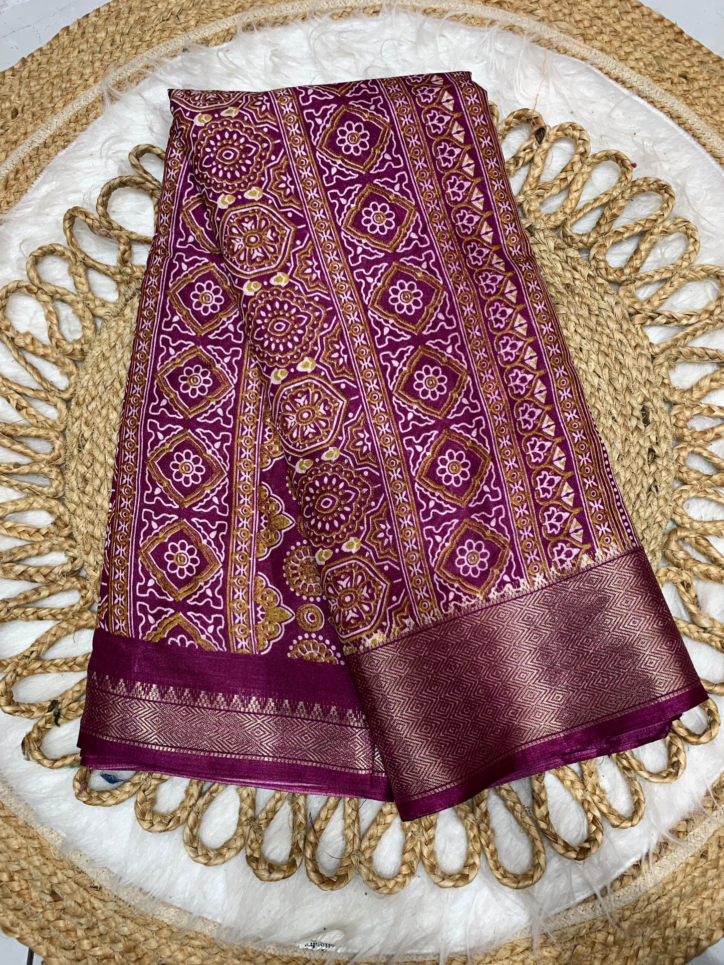 PRINT-3012 DOLA DOBBY SAREE WITH BEAUTIFUL LAHERIA PRINT WITH BUTTI BLOUSE