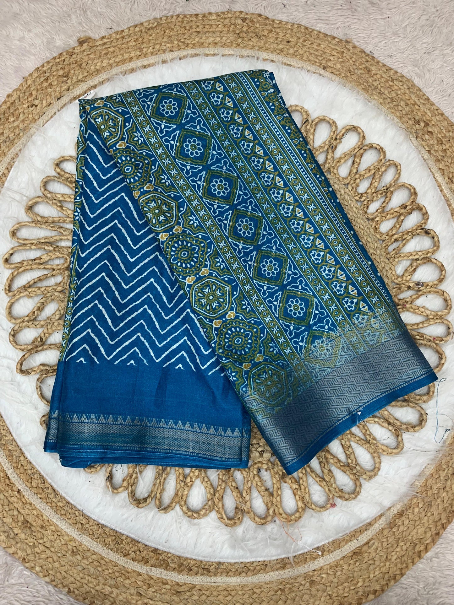PRINT-3012 DOLA DOBBY SAREE WITH BEAUTIFUL LAHERIA PRINT WITH BUTTI BLOUSE
