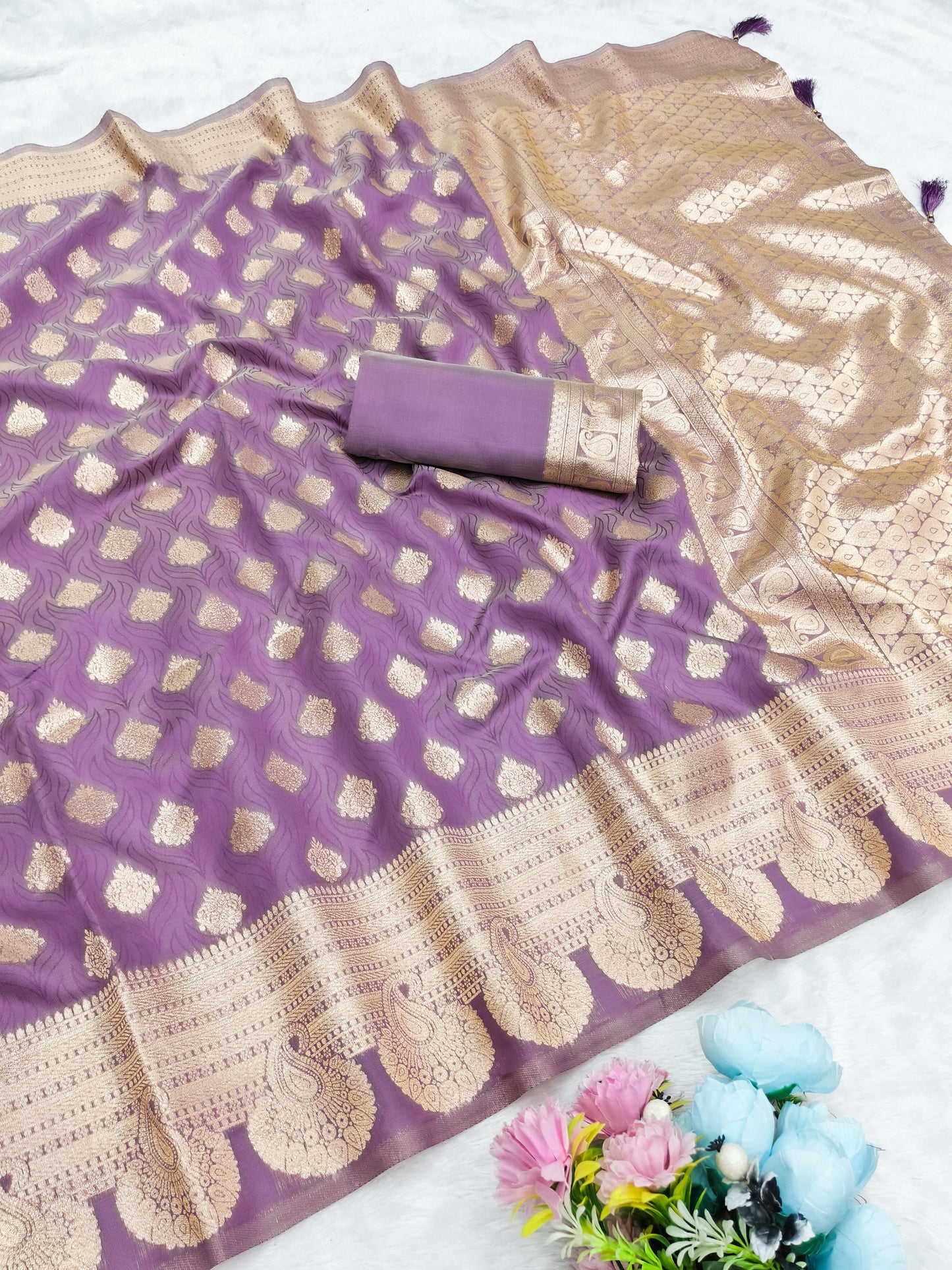 AJ-maharani KOTA SILK SAREE WITH BEAUTIFUL DUSTY MATCHING WITH BANARASI JAREE WITH TASSELS