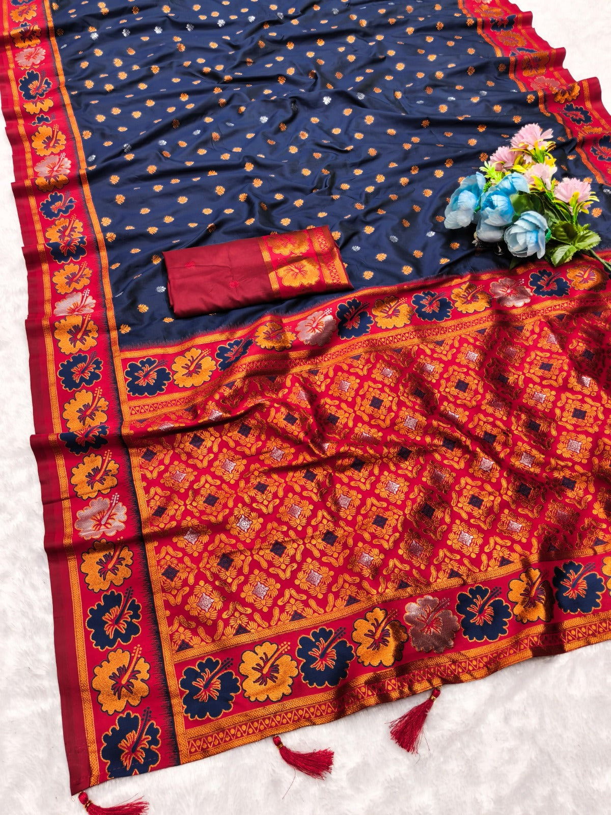 AJ-JAWANT-PAITHANI SOFT SILK NARAYAN PETH SAREE WITH BEAUTIFUL FLOWER DESIGN ON BORDER
