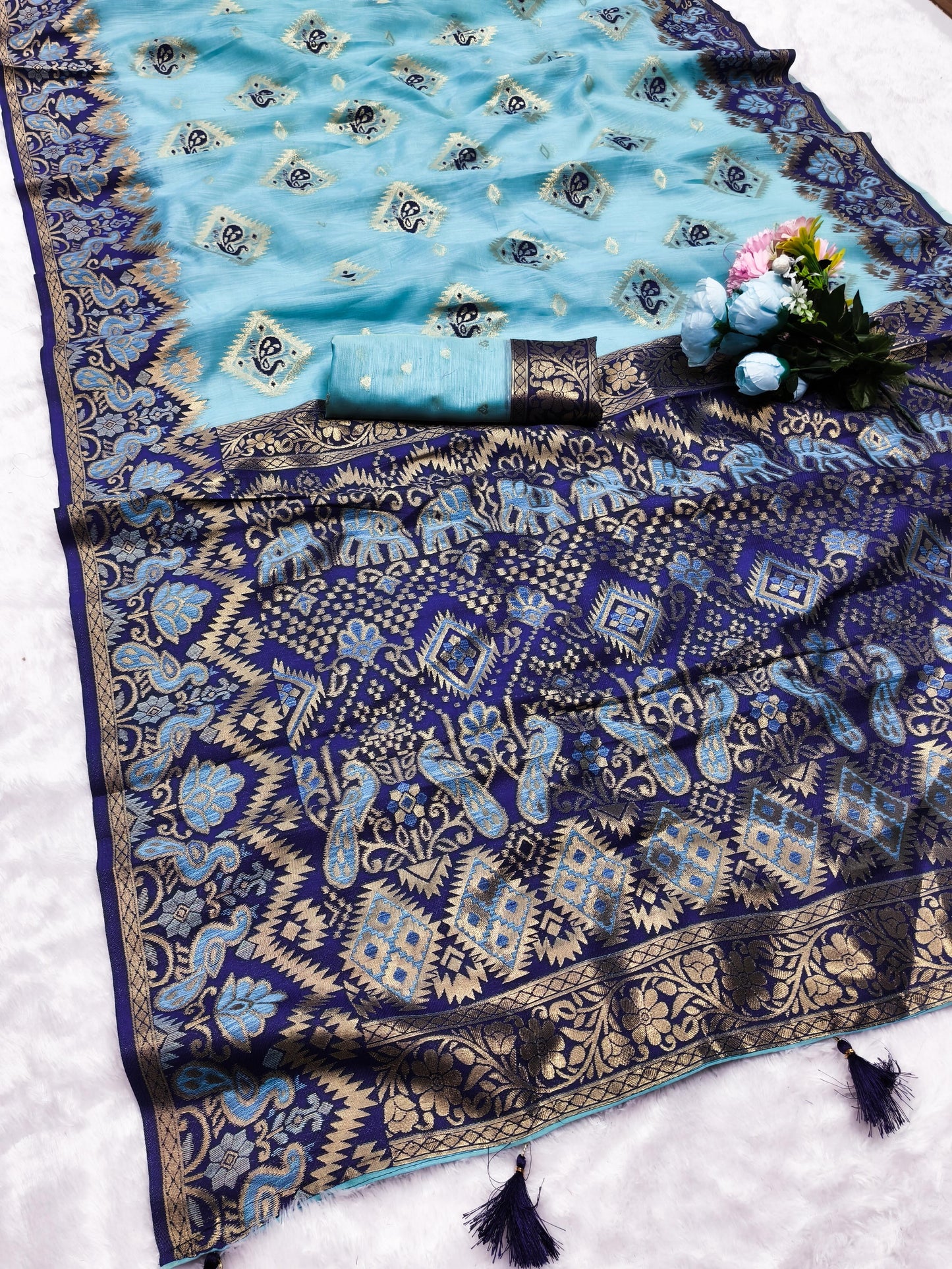 CT-HANSIKA COTTOM SILK SAREE WITH BESUTIFUL CONTRAST BORDER WITH BEAUTIFUL PEACOCK DESIGN WITH TASSELS