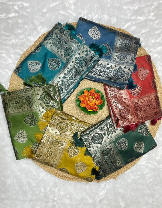 AJ-KHER KOTA LITCHI SILK WITH CHAMPION JAREE WITH BEAUTIFUL BOX BODY DESIGN WITH RICH PALLU AND TASSELS ATTACHED