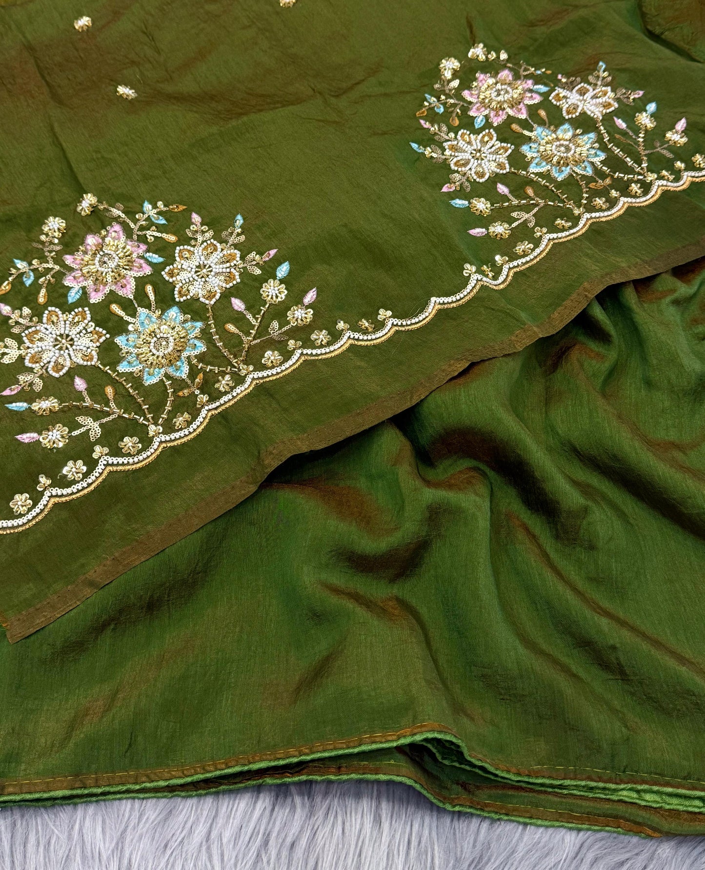 NN-2077 Kiwi crush fabric with multi thread c-pallu work with contrast heavy embroidary work