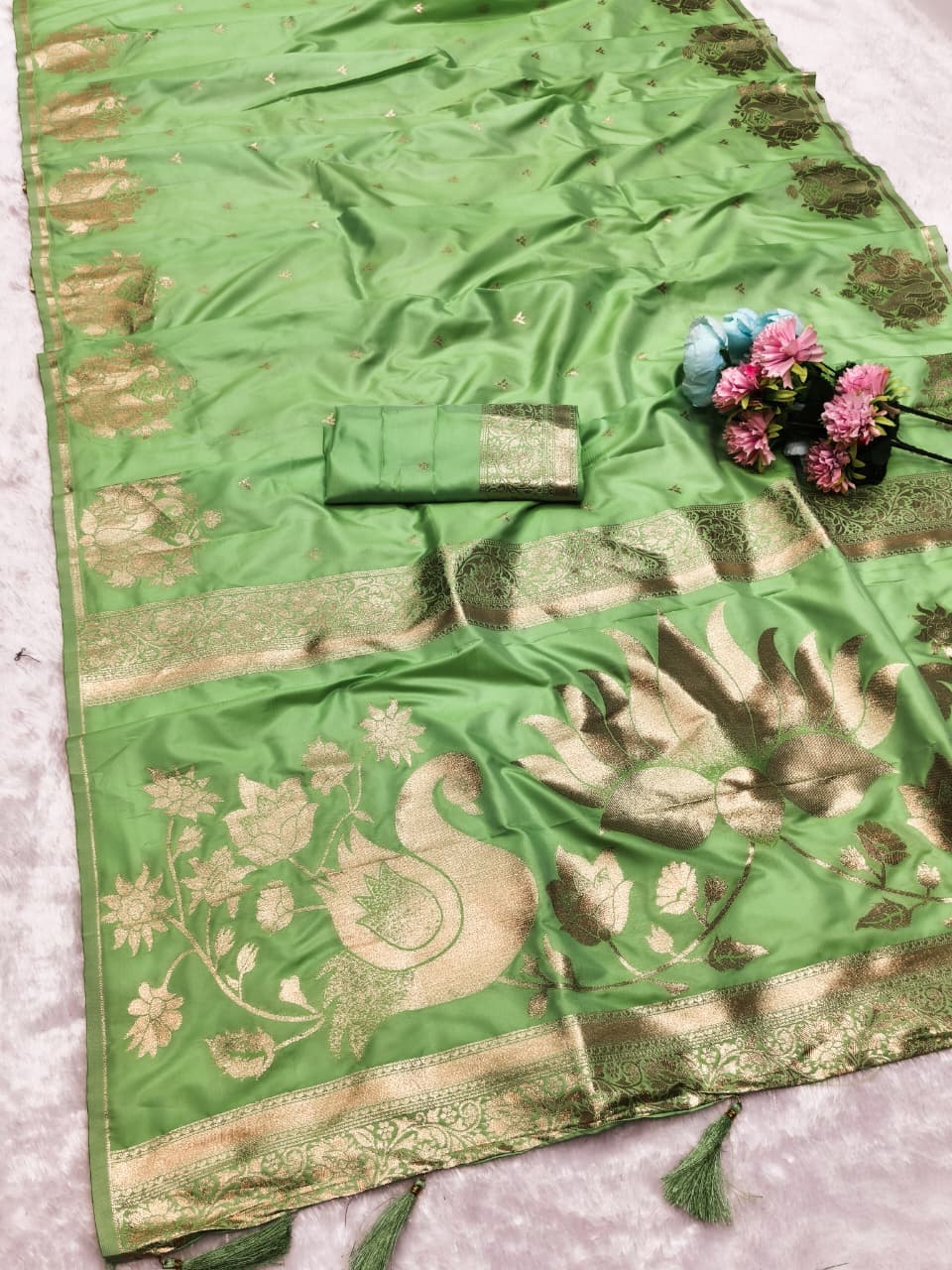 AJ-SWRAJ-L SOFT SILK VIRAL RAJ LAXMI THAKSHAILA PAITHANI WITH TASSELS