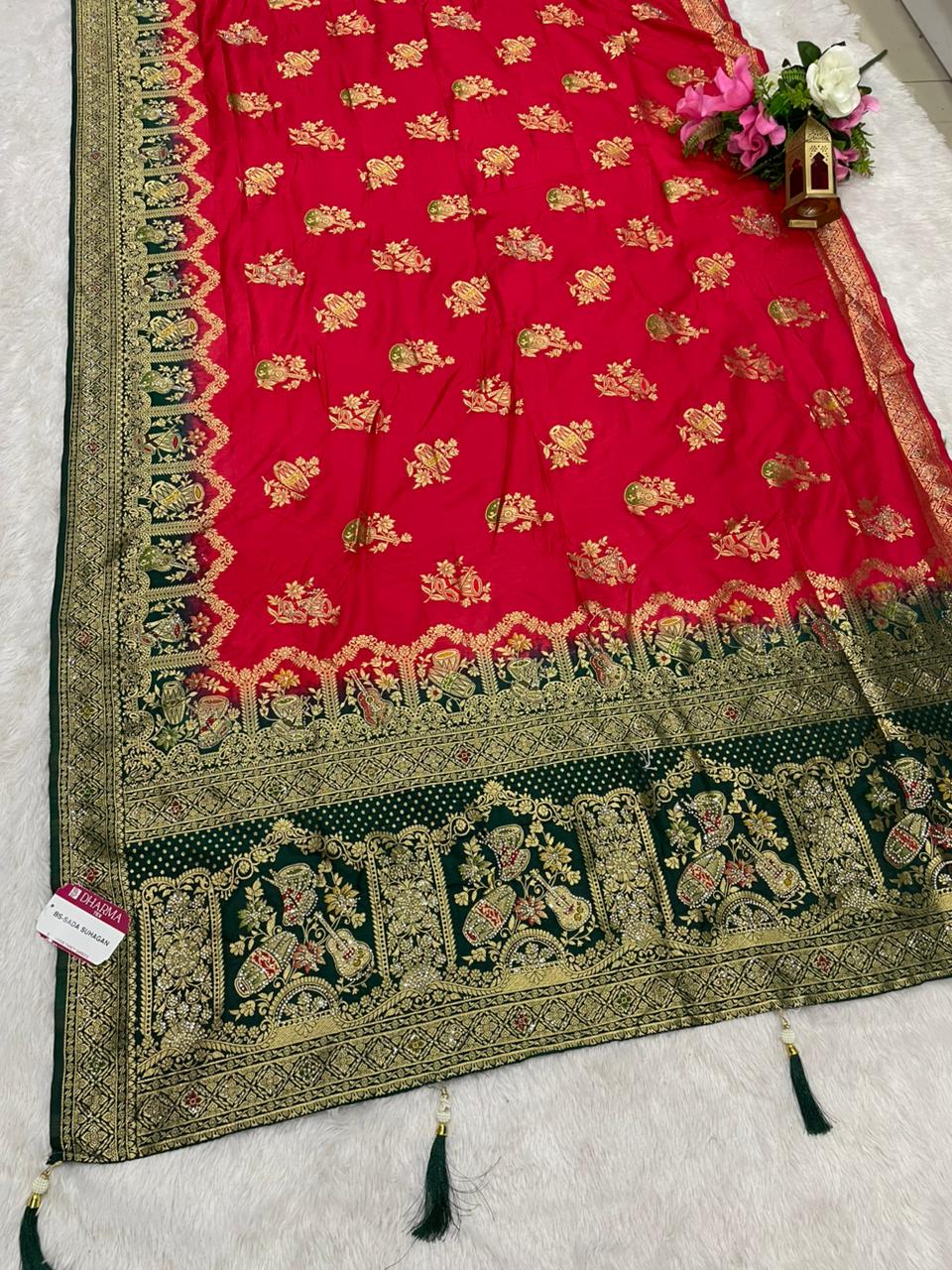 BS-SADA SUHAGAN Dola silk saree with beautiful jarkan rich pallu design with contrast dying with butti blouse