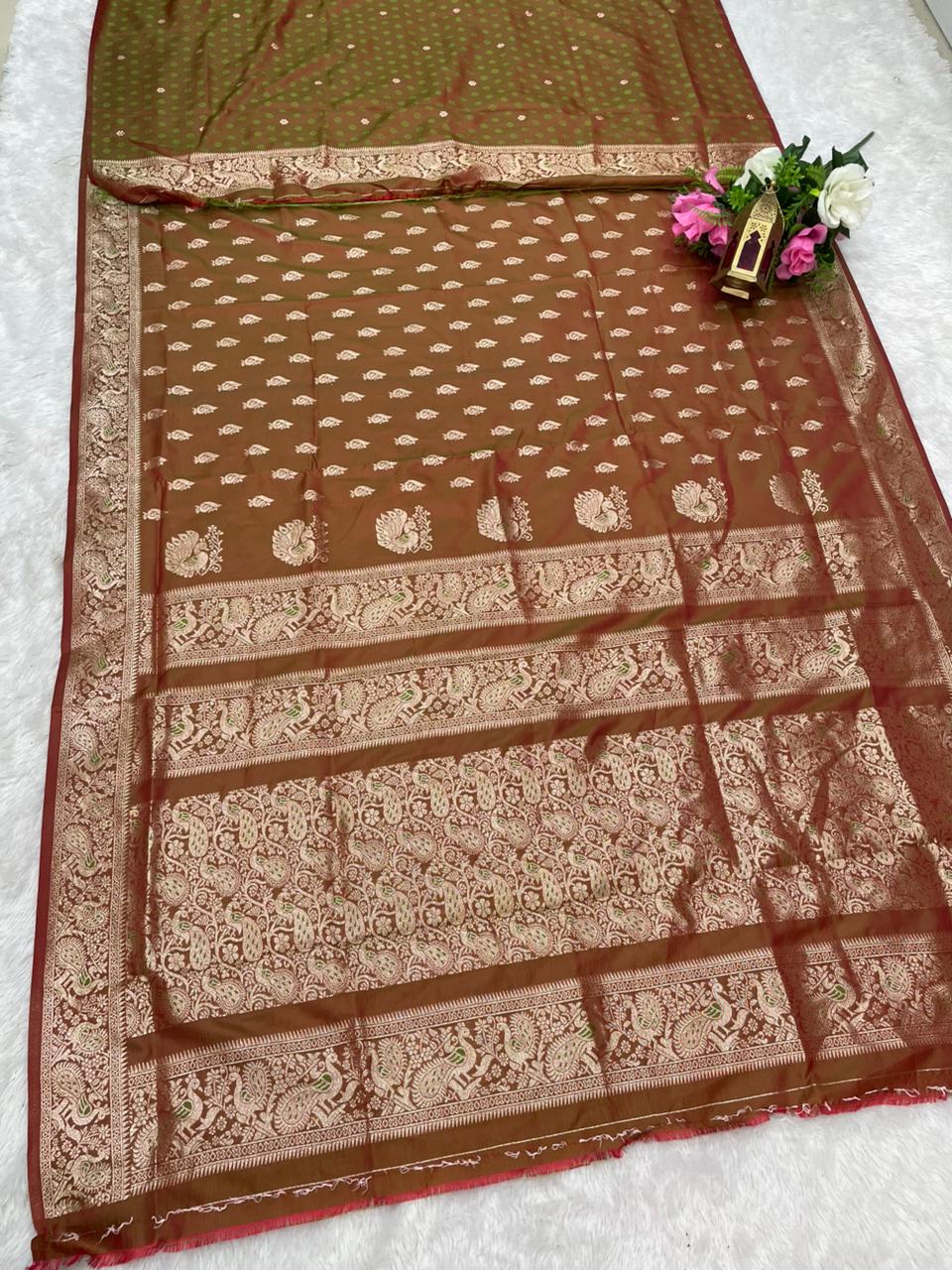 AJ-MORNI SOFT SILK FABRIC SAREE WITH BEAUTIFUL DESIGN WITH RICH PALLU DEISGN WITH PEACOCK DESIGN ON PALLU WITH BLOUSE