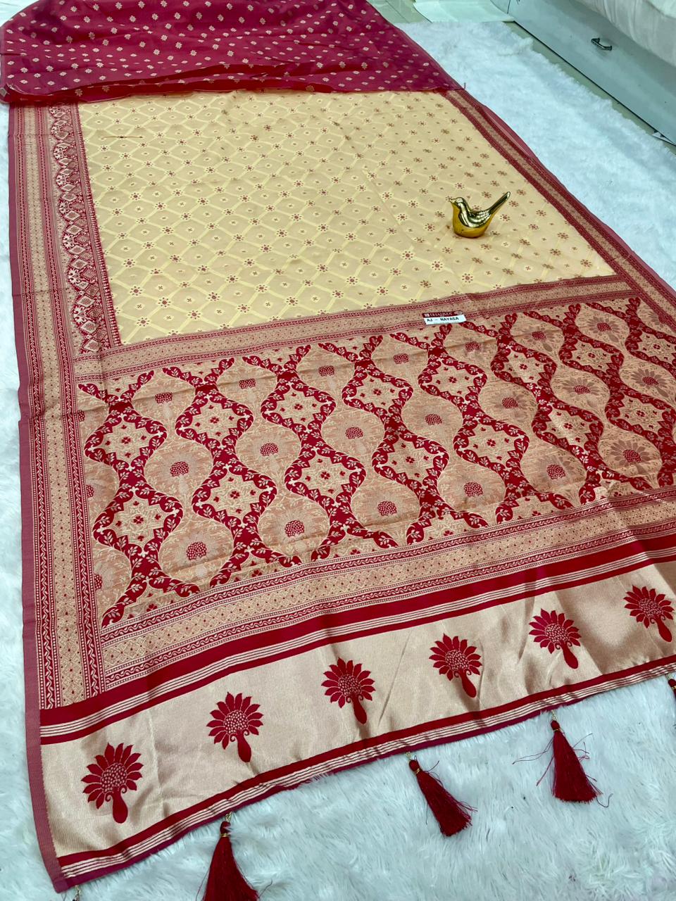 AJ-NAYASA COTTON FABRIC SAREE WITH RICH PALLU DESIGN WITH BEAUTIFUL DAMAN PATTA WITH BOX DESIGN WITH BUTTI BLOUSE WITH TASSELS