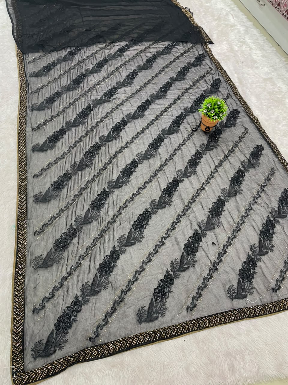 RD-DIVISHA FANCY FABRIC SAREE WITH BEAUTIFUL DESIGN WITH BEAUTIFUL LACE WITH BLOUSE