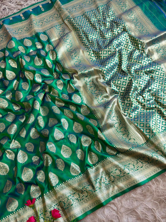 SA-5104 SOFT SILK FABRIC SAREE WITH RICH GOLD ZARI WOVEN BUTA MOTIFS WITH HEAVY TRADITIONAL GOLD ZARI BORDER WITH LEGANT CHECKERED ZARI PALLU