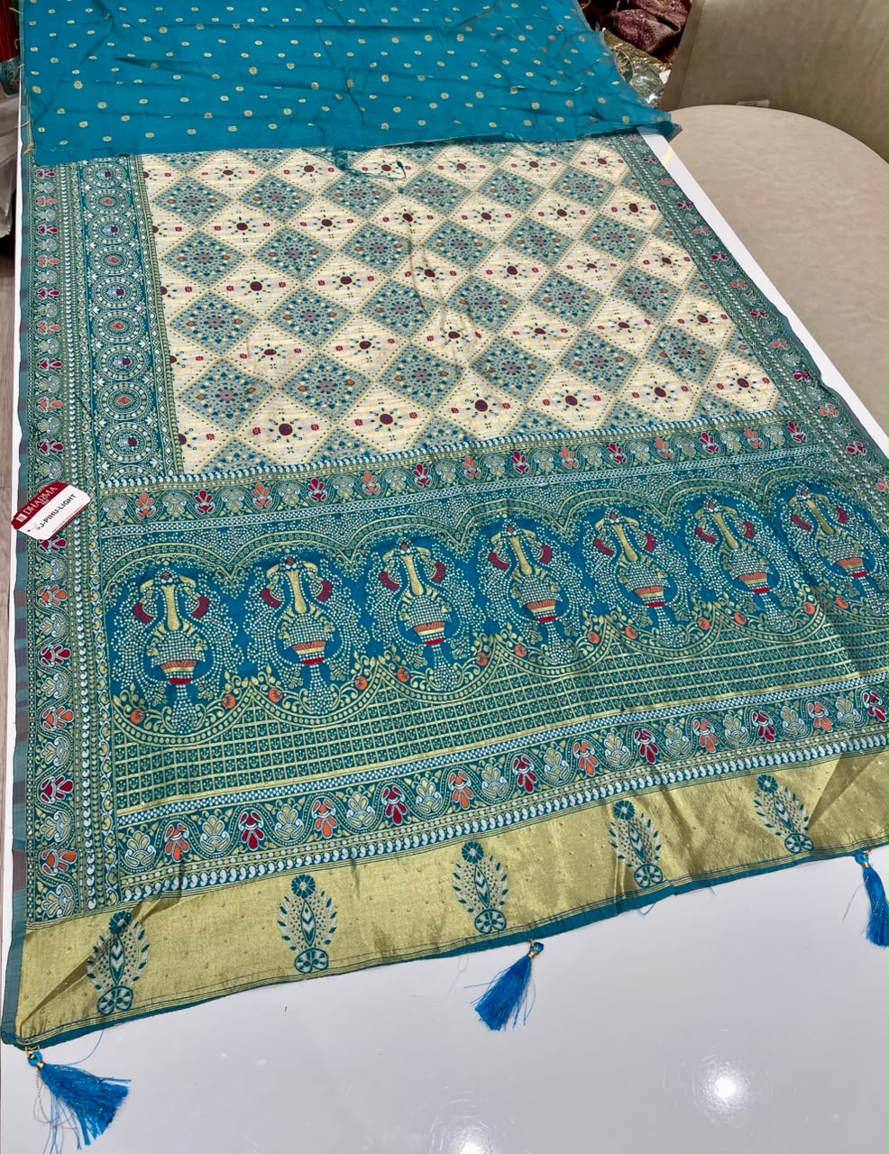 AJ-PIHU-LIGHT CHAMPION FABRIC SAREE WITH BEAUTIFUL RICH PALLU DESIGN WITH LAGNI PATTA WORK WITH MEENAKARI WORK WITH HEAVY DESIGN ON SAREE WITH BLOUSE