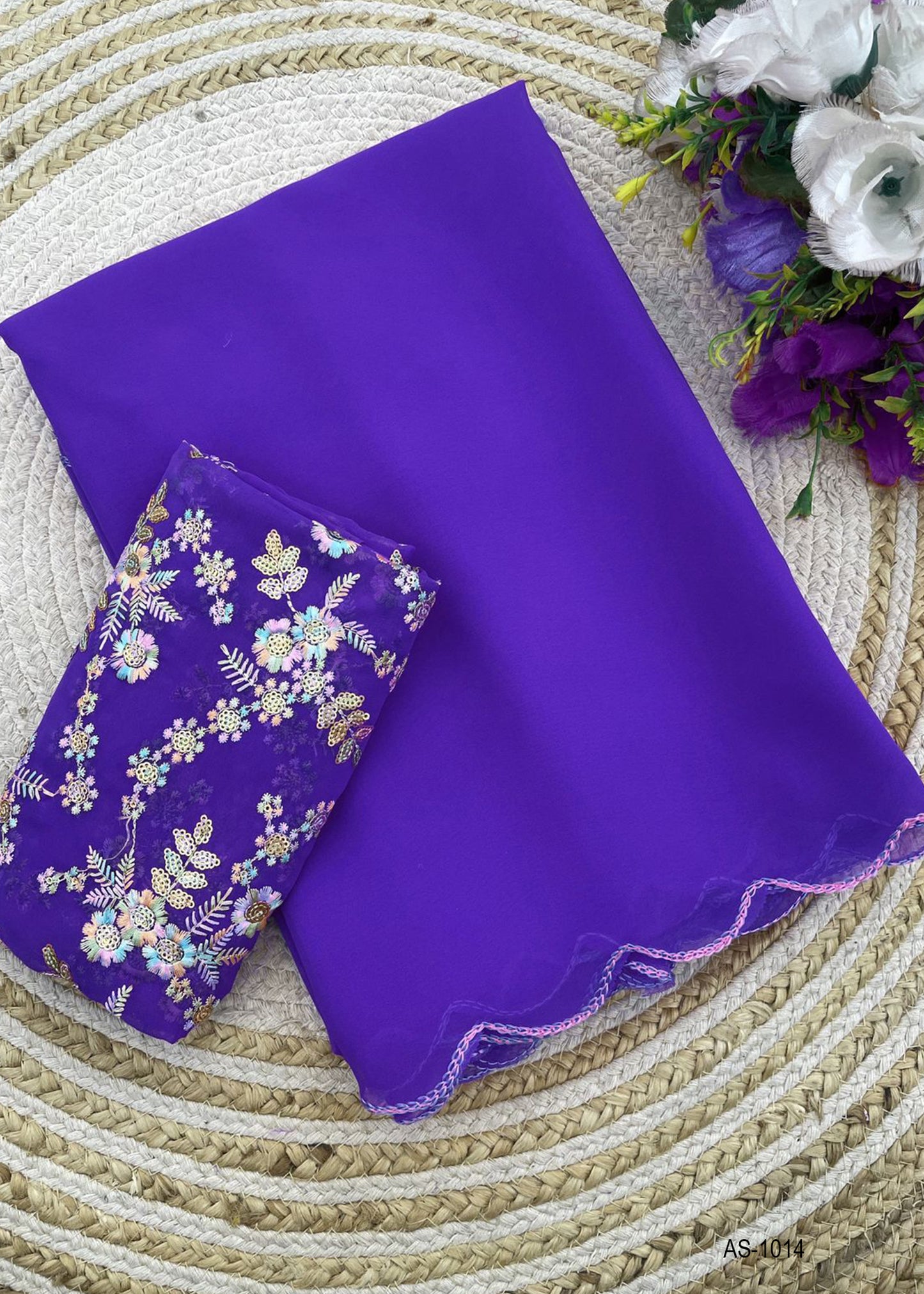 AS-1015 saree with lace and heavy work on blouse