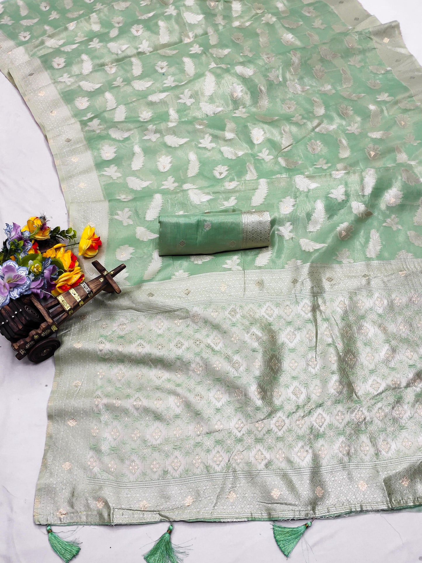 AJ-COTTON PREMIUM COTTON SILK SAREE WITH BEAUTIFUL FEATHER DESIGN AND LIGHT WEIGHT SAREE BEST FOR SUMMERS
