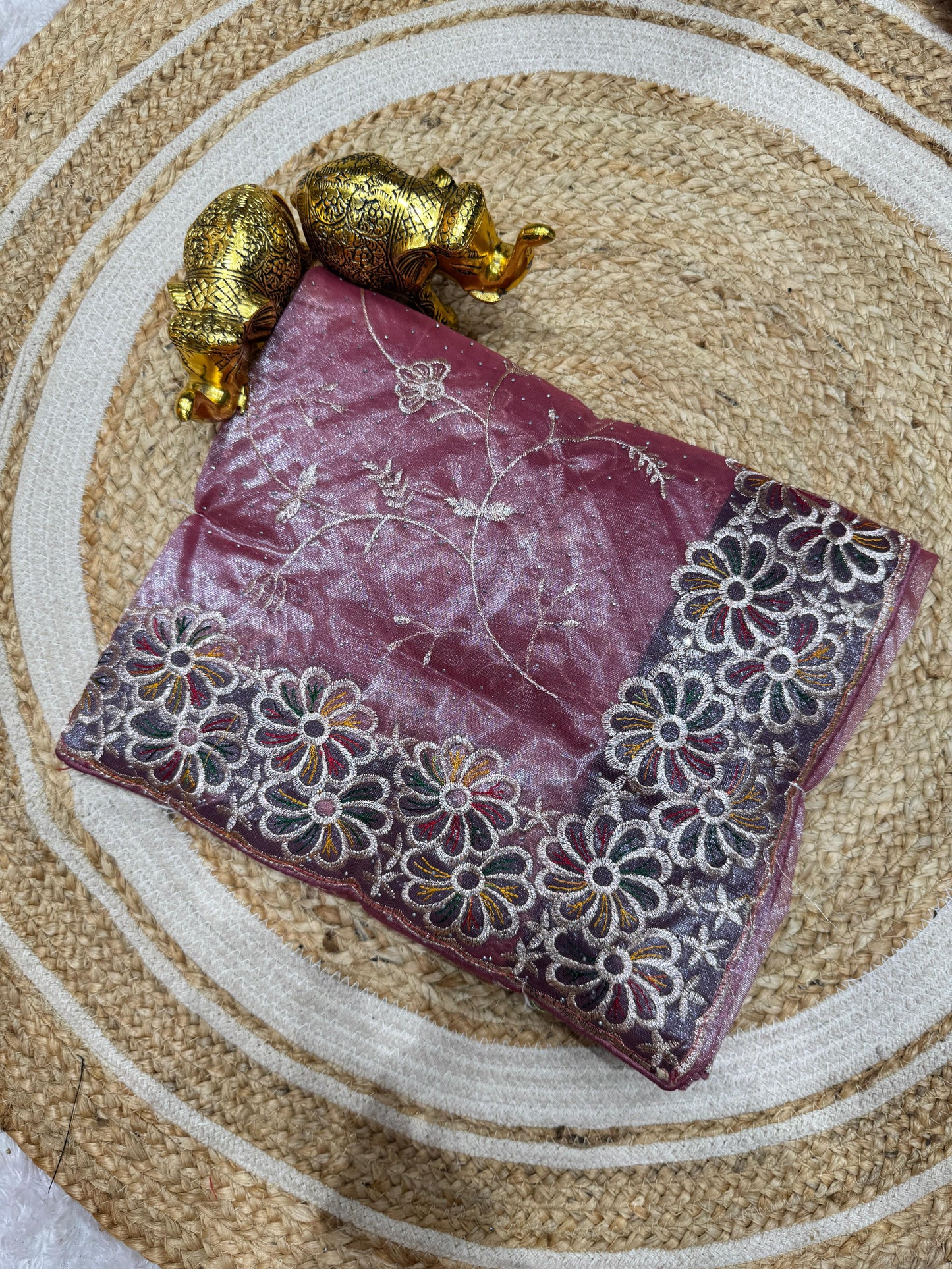 SJ-CHAKARI PREMIUM TWILL NET SAREE WITH BEAUTIFUL FLOWER C-PALLU DESIGN WITH JAREE WORK WITH SIROSKI ALL OVER