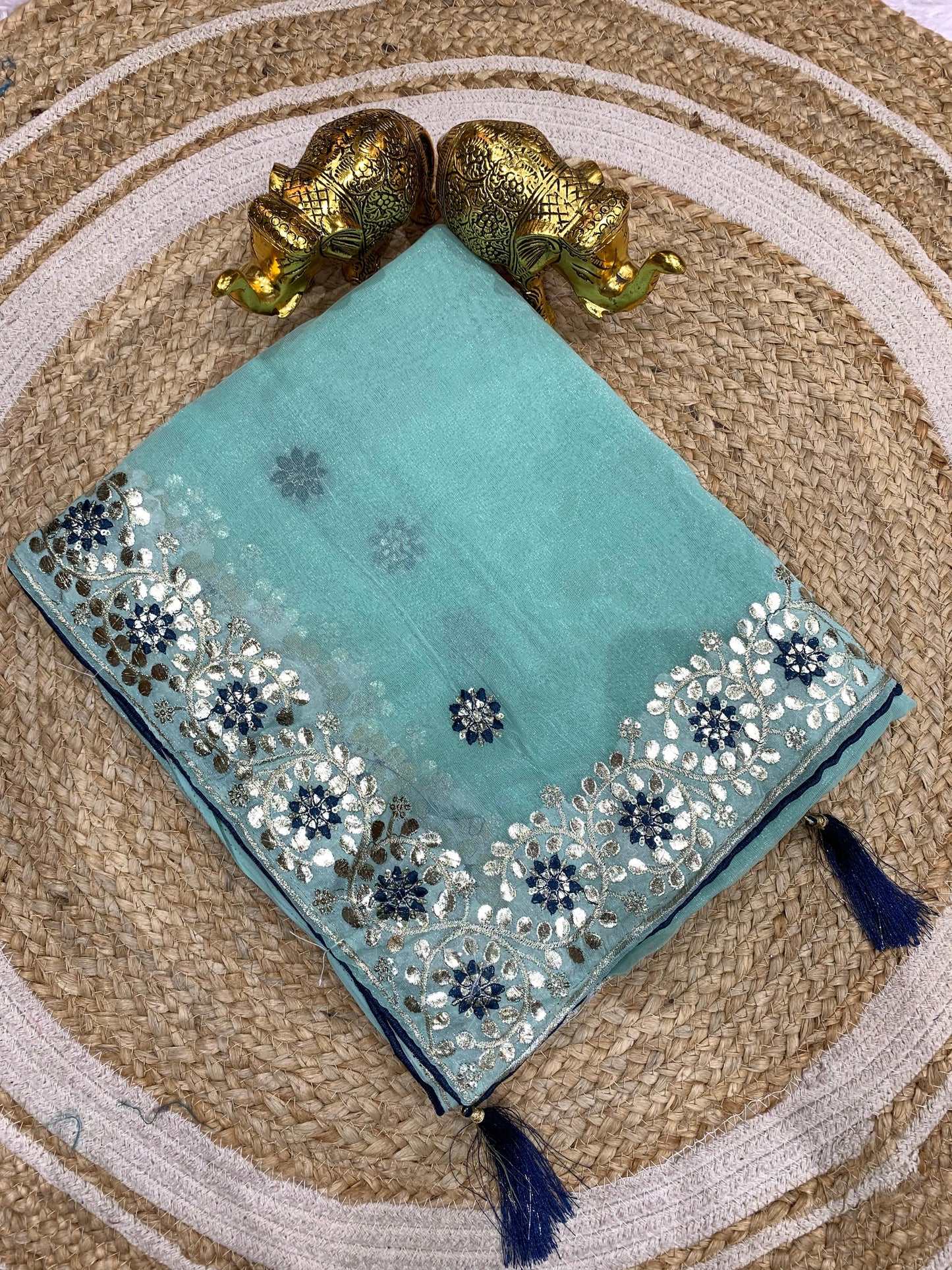 KAS-RIVANTA CRUNCHY SAREEE WITH BEAUTIFUL PETHA WORK C-PALLU DESIGN WITH TASSELS ATTACHED