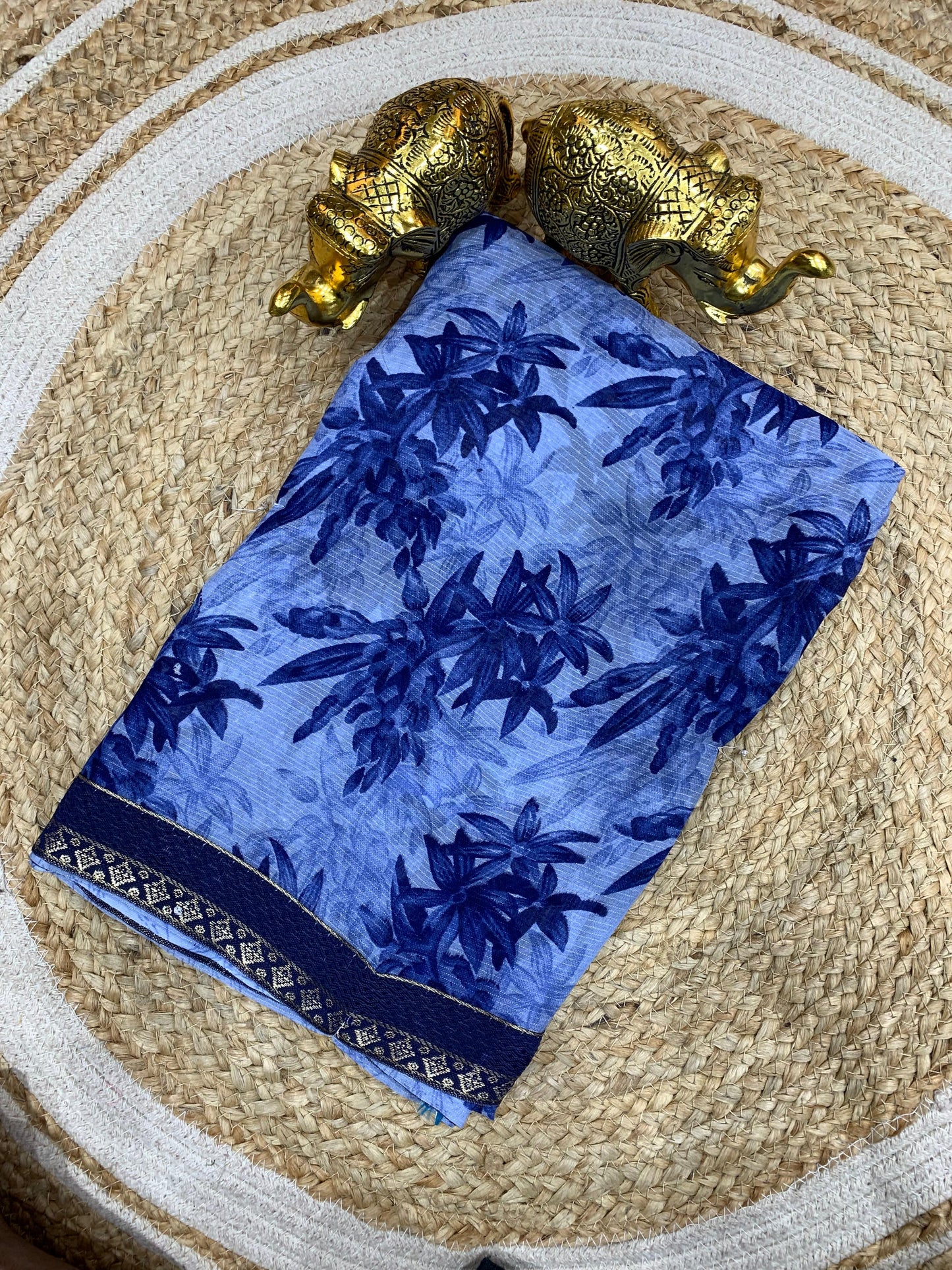 SV-CASIO Zomato Saree with Border with Flower Print