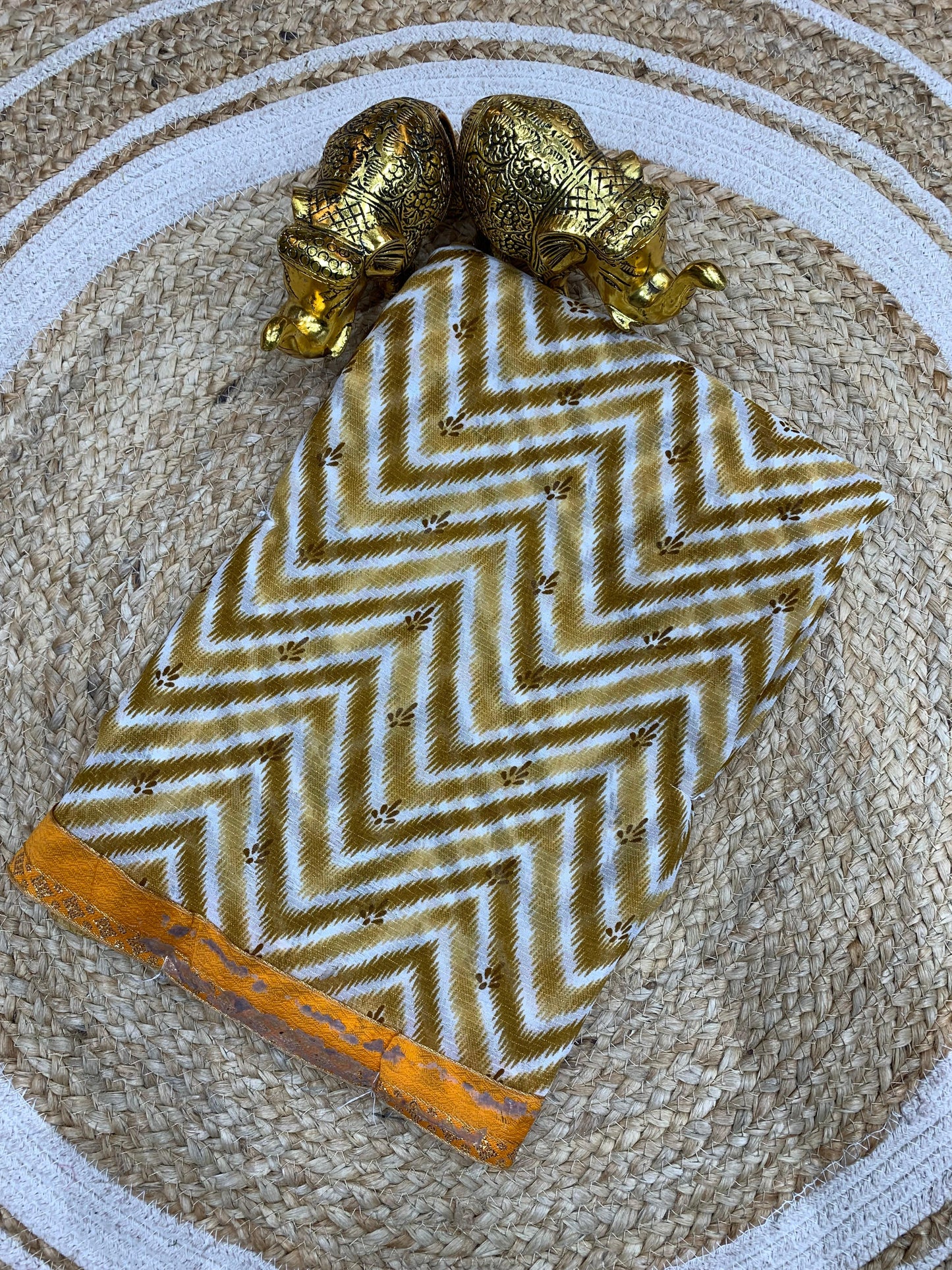 SV-LAHERIA-CHINGARI Zomato Saree with Laheria design with border