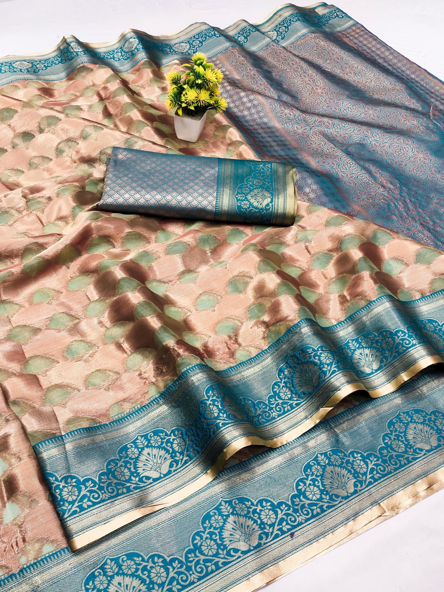 AJ-TISSUE GLASS TISSUE SILK SAREE WITH BEAUTIFUL DESIGN