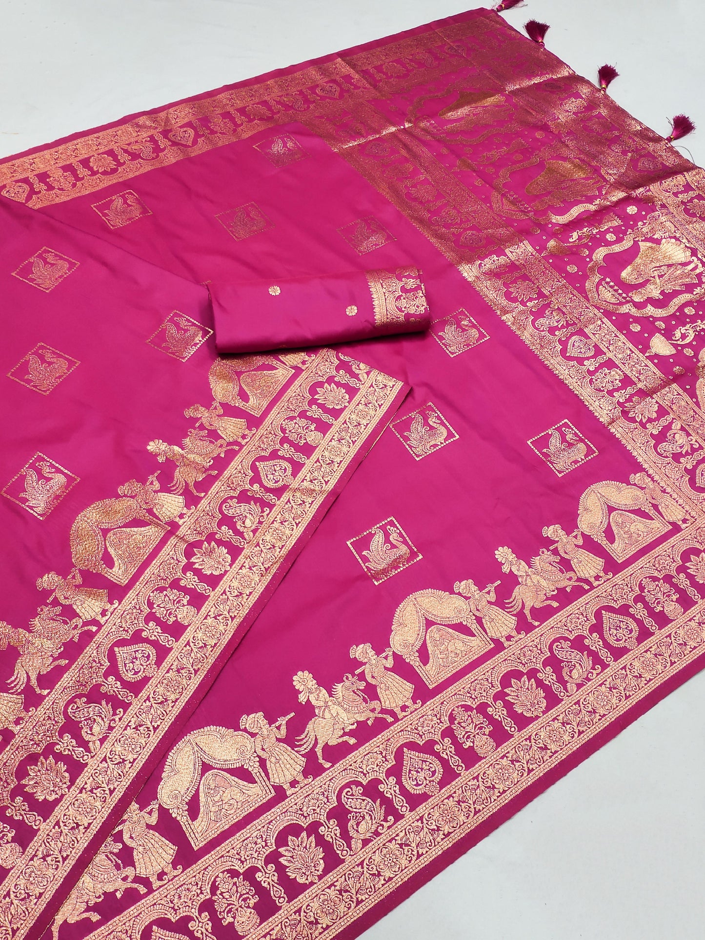 AJ-ROYAL PREMIUM SOFT SILK SAREE WITH BEAUTIFUL PATLI WORK WITH BAHARAT PRINT ON PALLU WITH PEACOCK ALL OVER