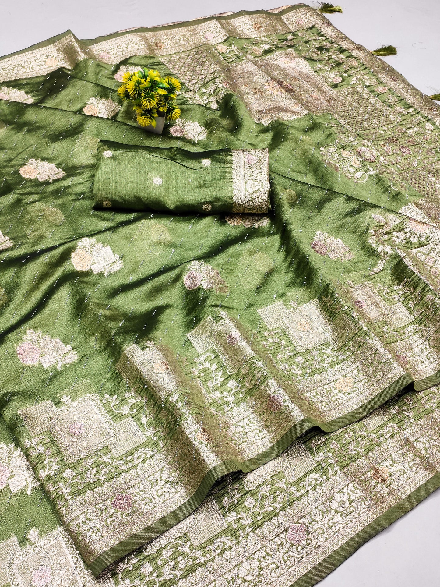 AJ-SPACE PREMIUM KHADI SILK SAREE WITH GRAND PALLU WITH BEAUTIFUL DESIGN WITH SIROSKI ALL OVER WITH TASSELS ATTACHED ON PALLU