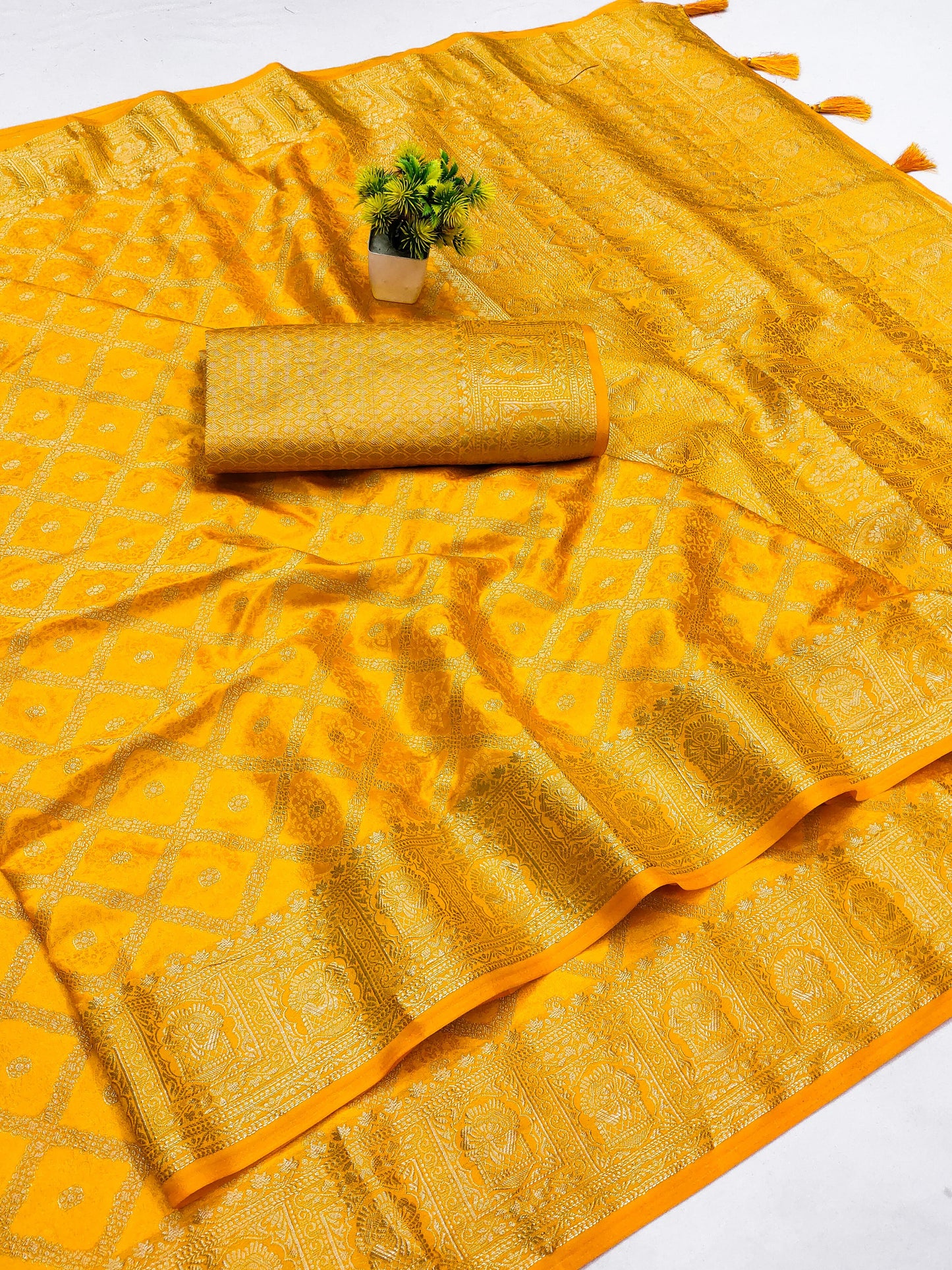 DOLA-KASHVI PURE DOLA SATIN SILK SAREE WITH GRAND PALLU WITH BOX PATTERN WITH CREATIVE BORDER WITH TASSELS ATTACHED ON PALLU