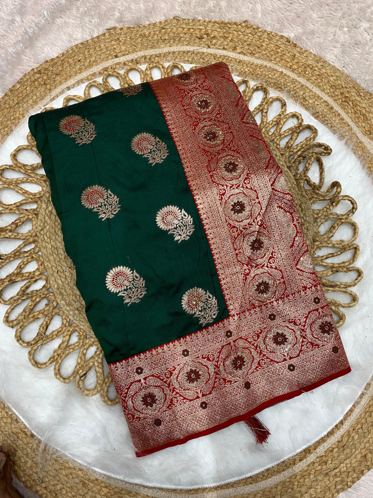 BS-DEHRADHUN PREMIUM SOFT SILK SAREE WITH RICH PALLU DESIGN WITH STONE WORK ALL OVER WITH TASSELS ATTACHED ON PALLU