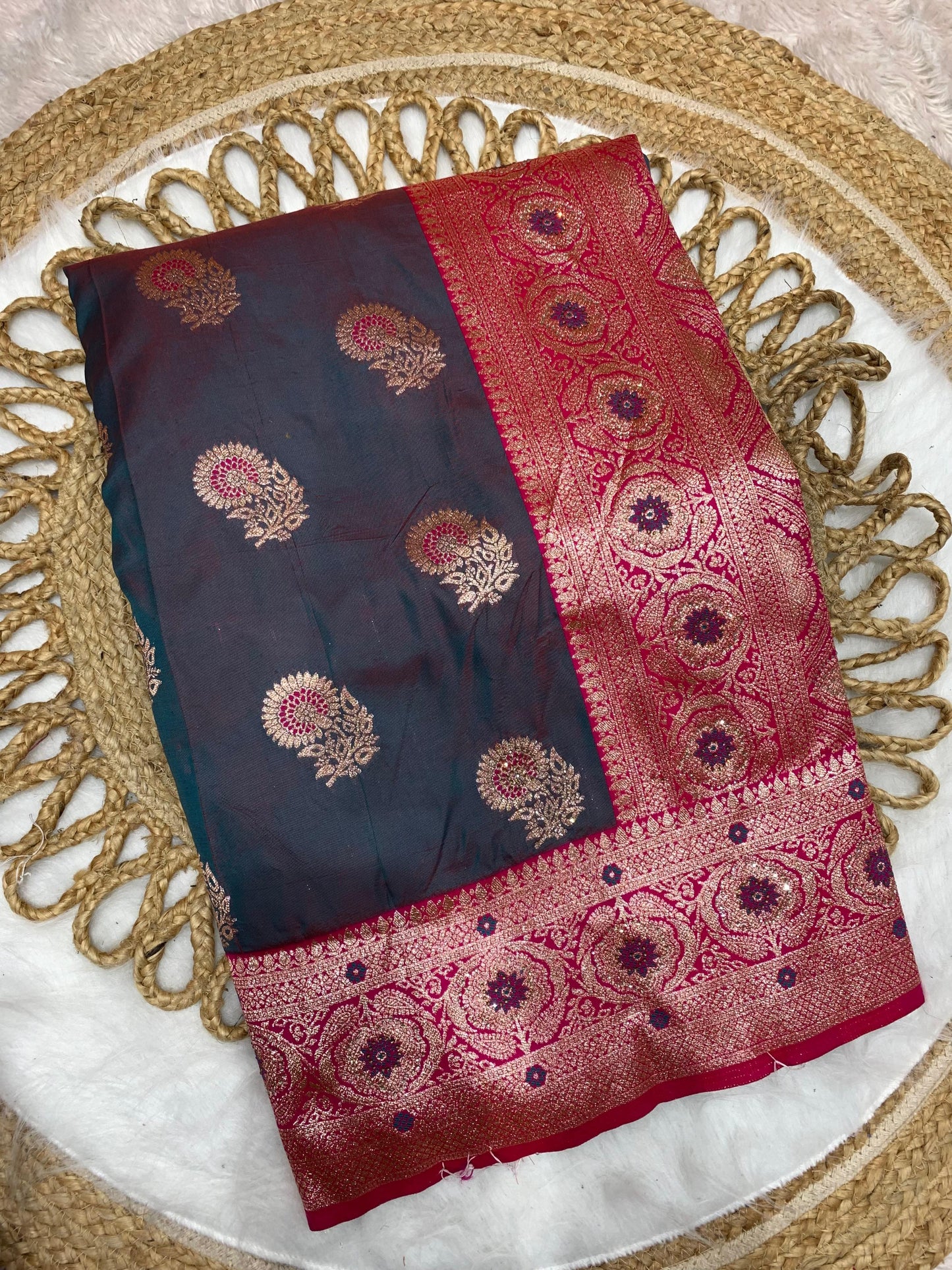 BS-DEHRADHUN PREMIUM SOFT SILK SAREE WITH RICH PALLU DESIGN WITH STONE WORK ALL OVER WITH TASSELS ATTACHED ON PALLU