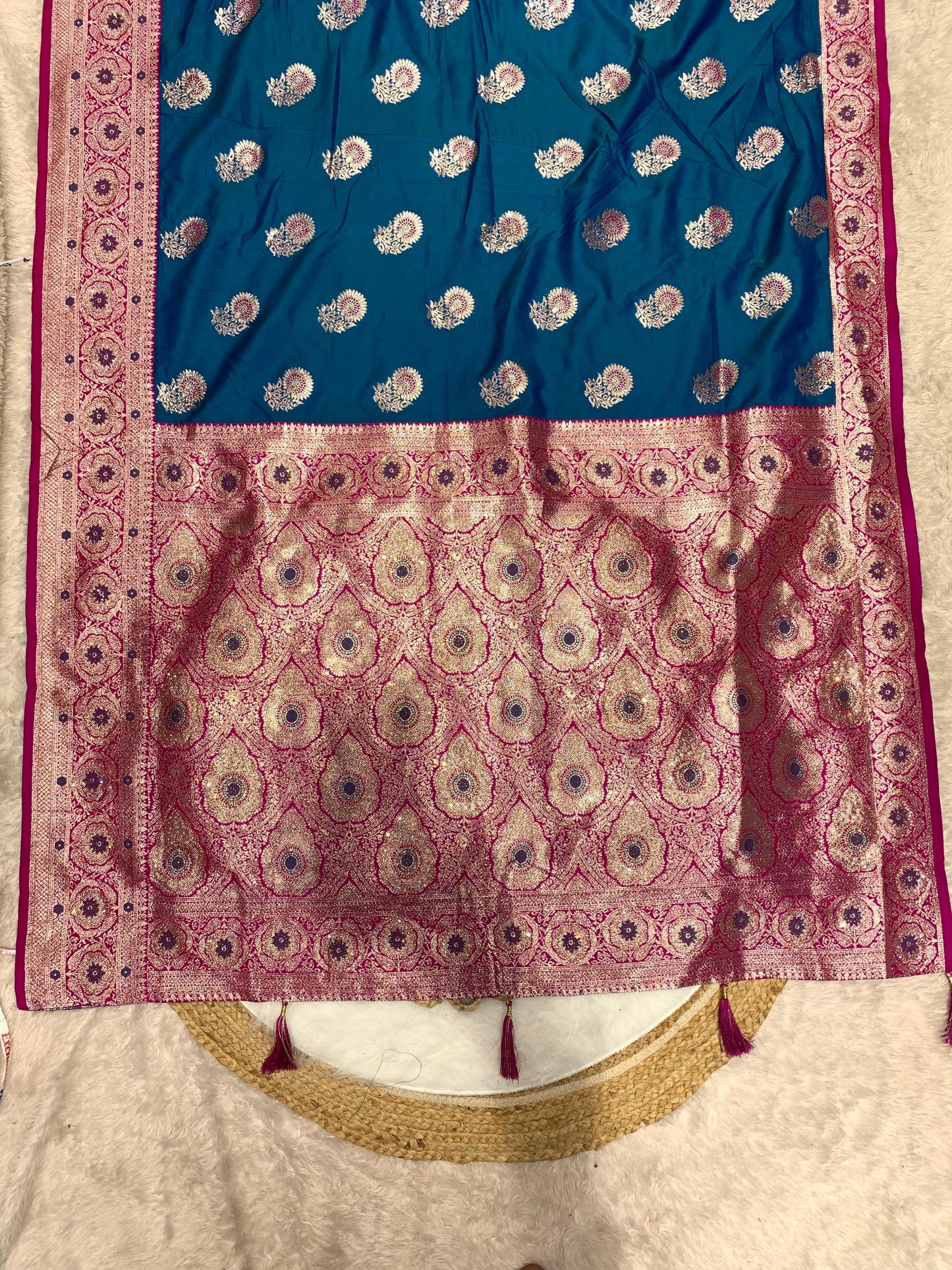 BS-DEHRADHUN PREMIUM SOFT SILK SAREE WITH RICH PALLU DESIGN WITH STONE WORK ALL OVER WITH TASSELS ATTACHED ON PALLU
