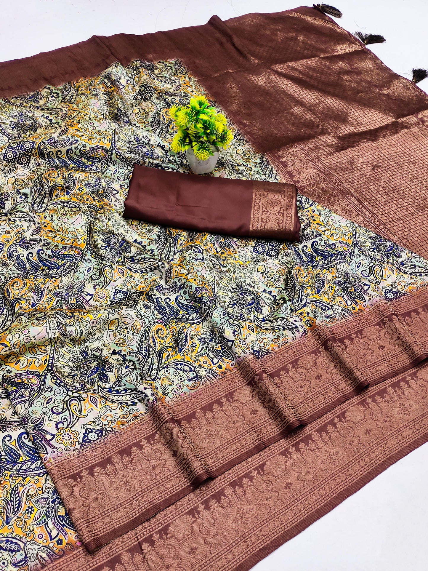 DP-NEWYORK ITALIAN DOLA SILK SAREE WITH BEAUTIFUL FLORAL DESIGN WITH PREMIUM BORDER DESIGN WITH RICH PALLU WITH TASSELS ATTACHED