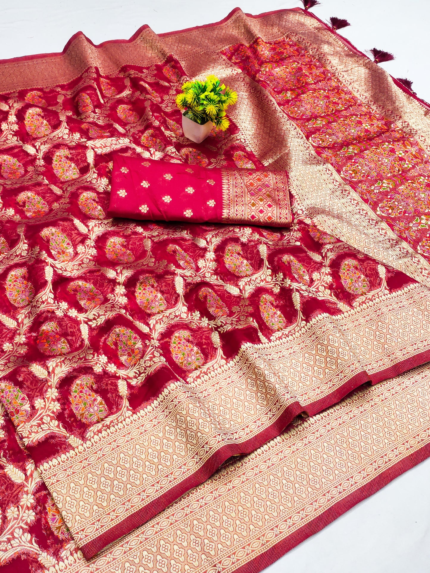 AJ-SAJNA ORGANZA PASHMINA SILK WITH HEAVY MEENA WORK WITH FABRIC WORK AT RICH PALLU WITH TASSELS ATTACHED ON PALLU