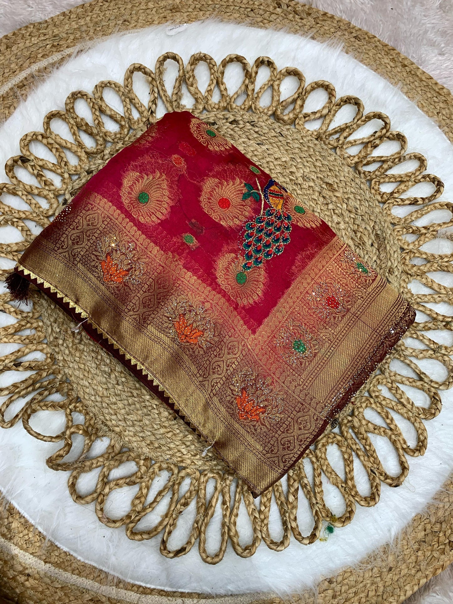 BS-KACCHI-KALI-2 DIABLE ORGANZA SAREE WITH BEAUTIFUL LAHERIA DESIGN WITH PEACOCK ALL OVER WITH HEAVY SIROSKI WORK WITH RICH PALLU TASSELS ATTACHED