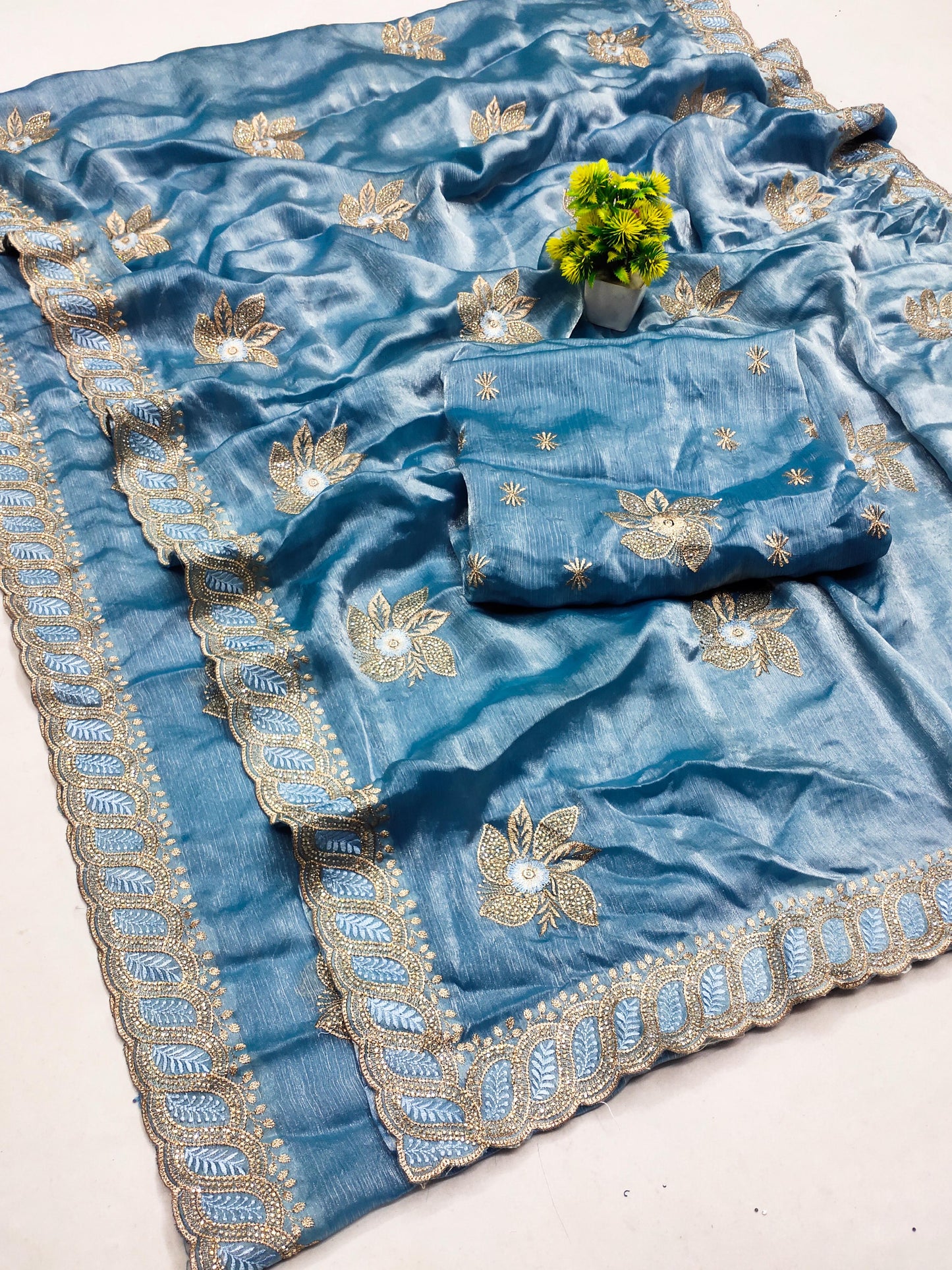 DF-HEAVEN PREMIUM MULMULI CHIFFON SAREE WITH CRAFTED WITH BEAUTIFUL THREAD WORK WITH ELEGANT EMBROIDERY WORK WITH DIAMOND ALL OVER