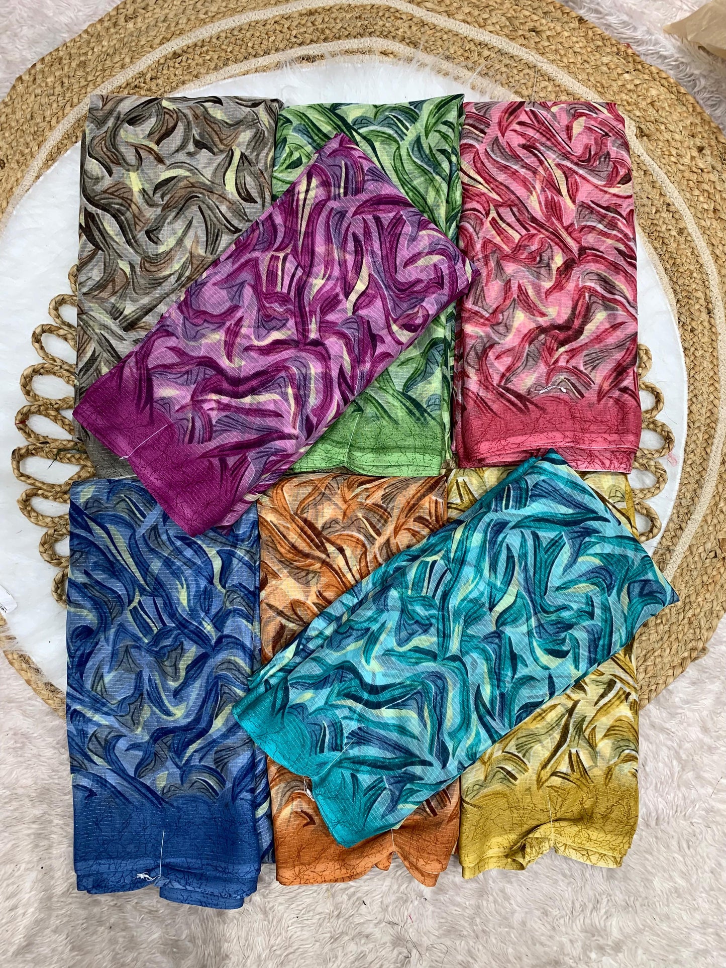 SV-PUZZLE ZOMATO SAREE WITH FLORAL DESIGN BORDER LESS
